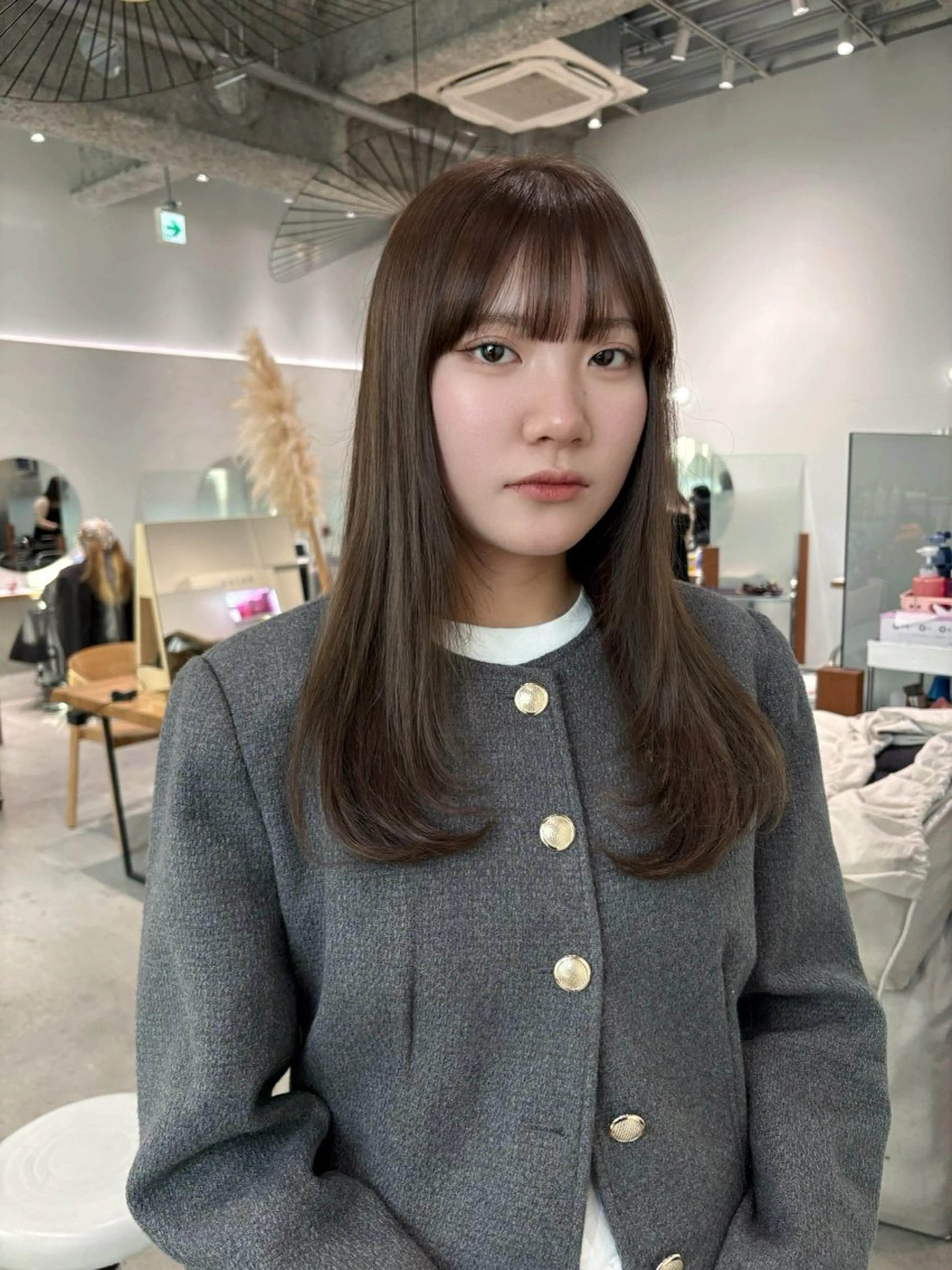 セミロング カラー カット ヘアカラー トリートメント 🎀優姫 🎀  韓国レイヤーのヘアスタイル