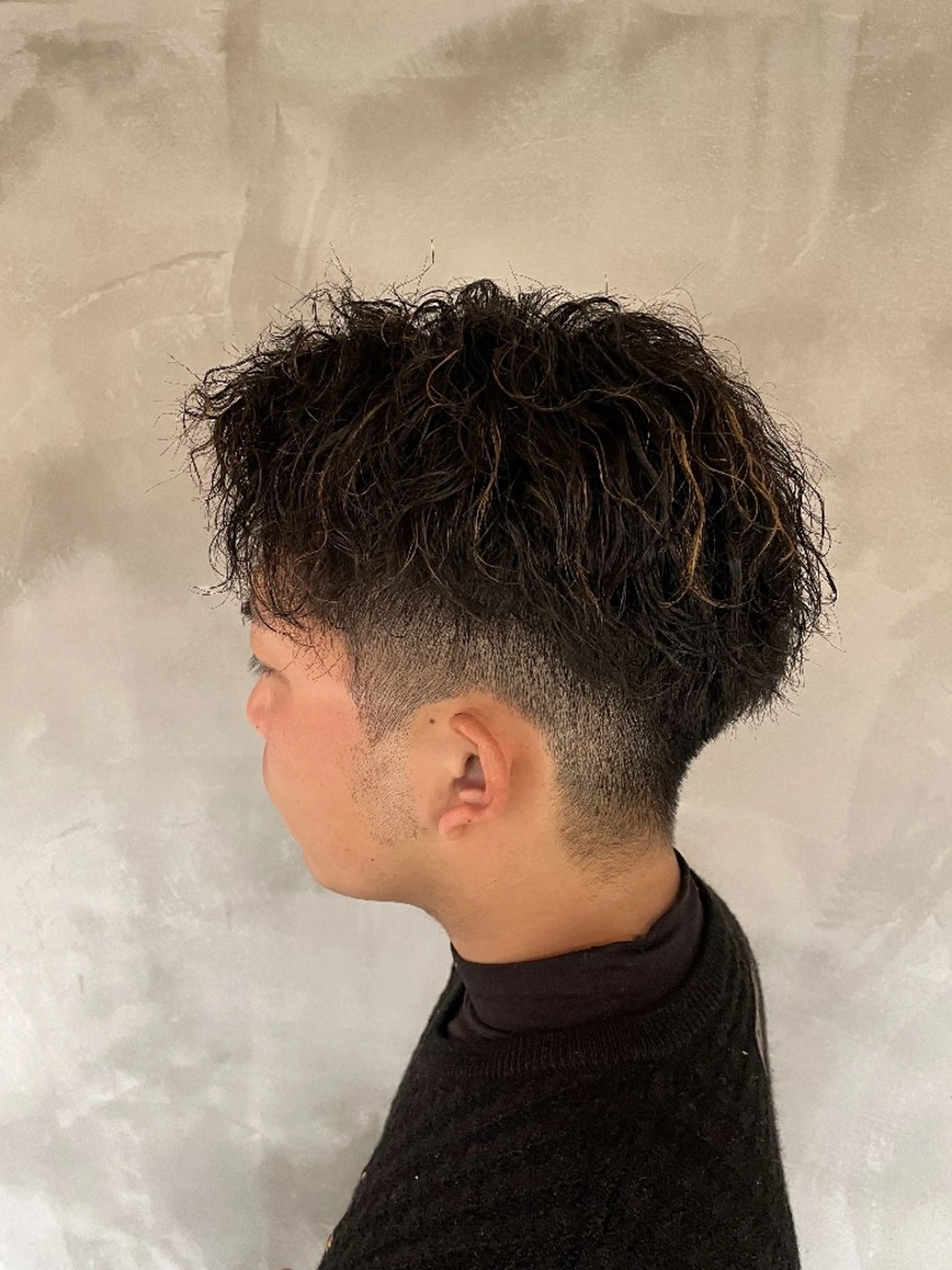 ショート パーマ メンズ フェザーパーマ メンズパーマ ツイストスパイラルパーマ 刈り上げ 波巻きパーマ カット パーマ トリートメント 24時まで営業🌛東 陽町🍀静かに丁寧にのヘアスタイル