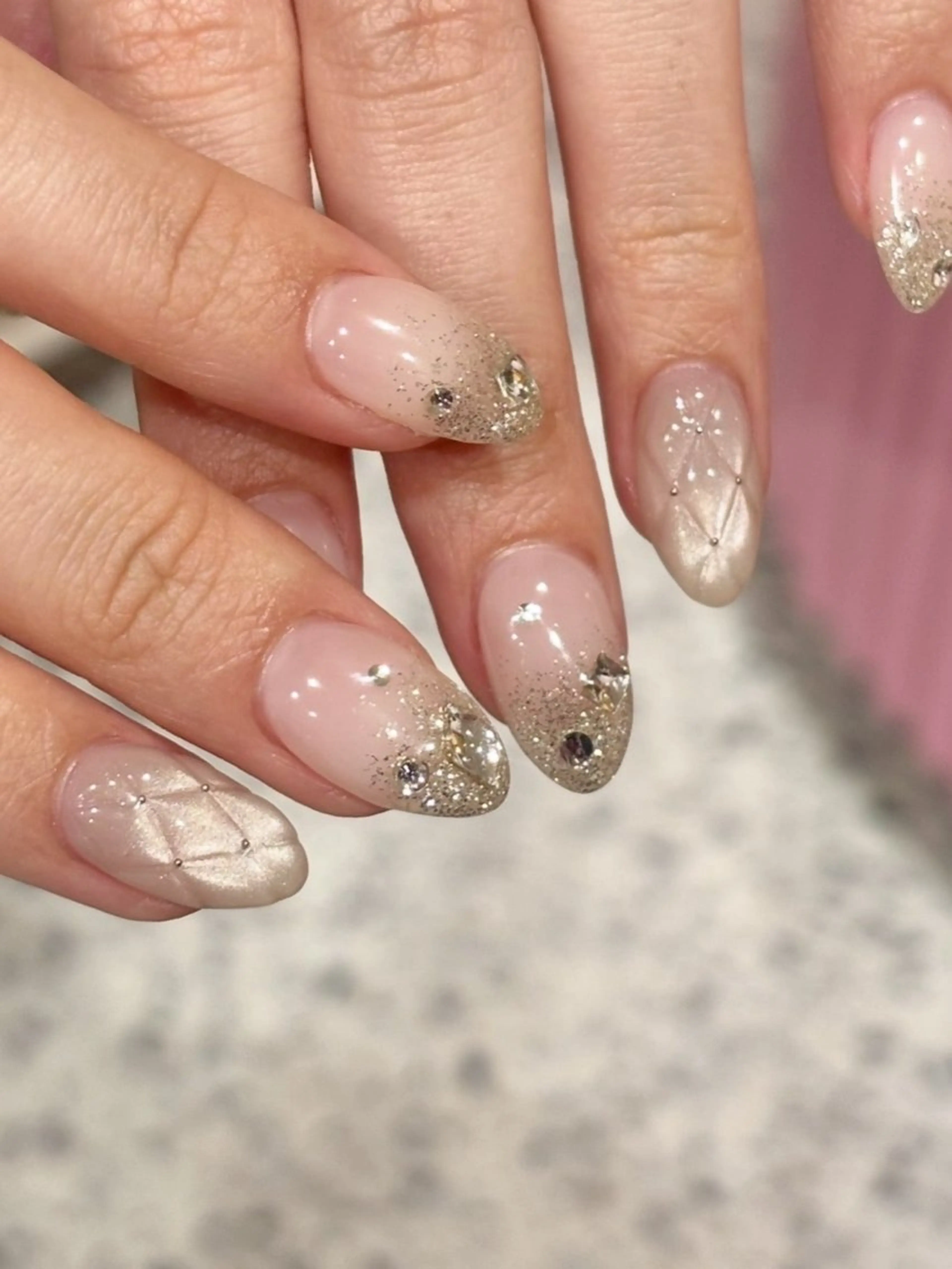 ネイル ハンドネイル émure. パラジェル認定サロンのネイルデザイン