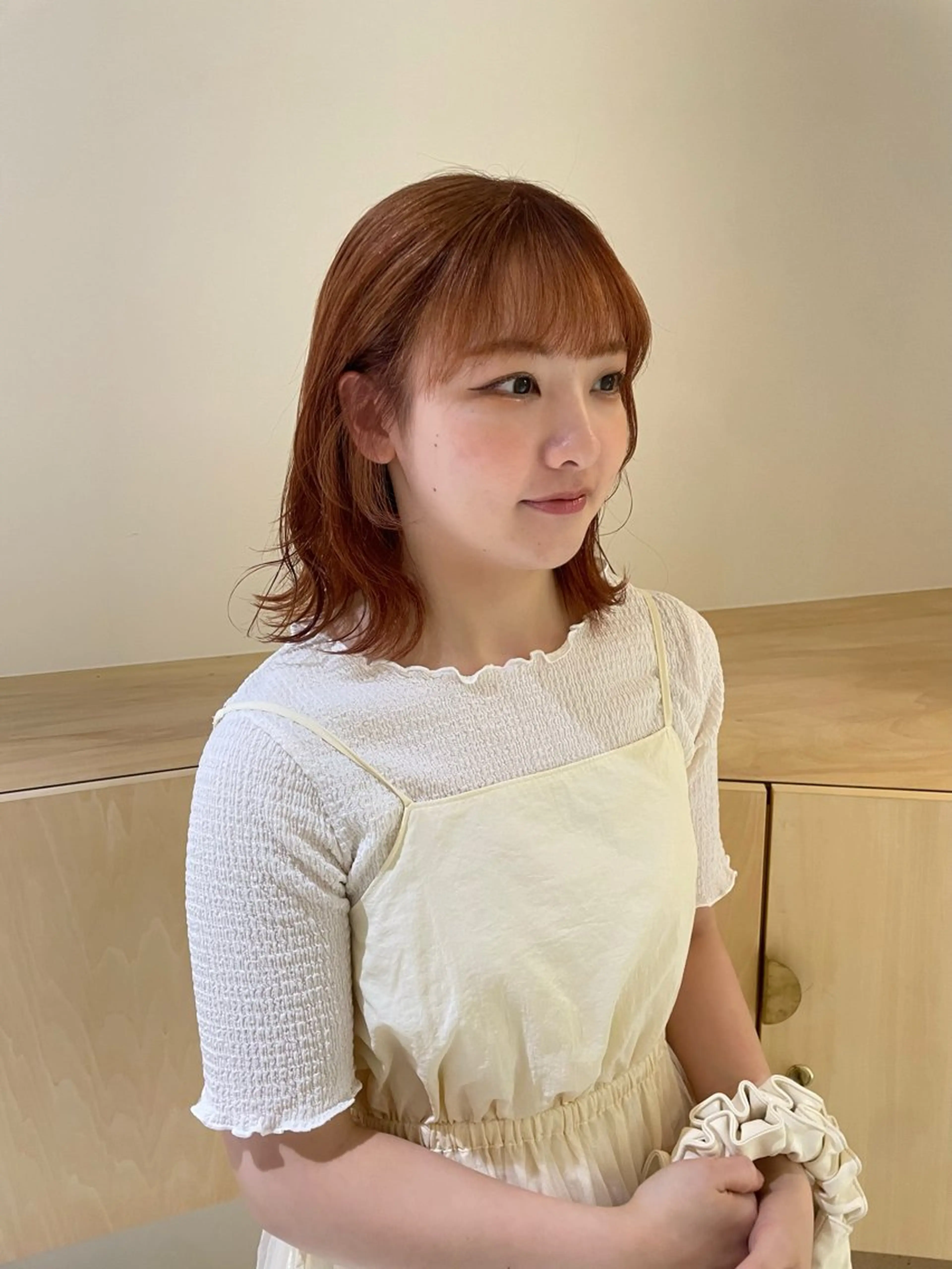 ミディアム DEE okumuraのヘアスタイル