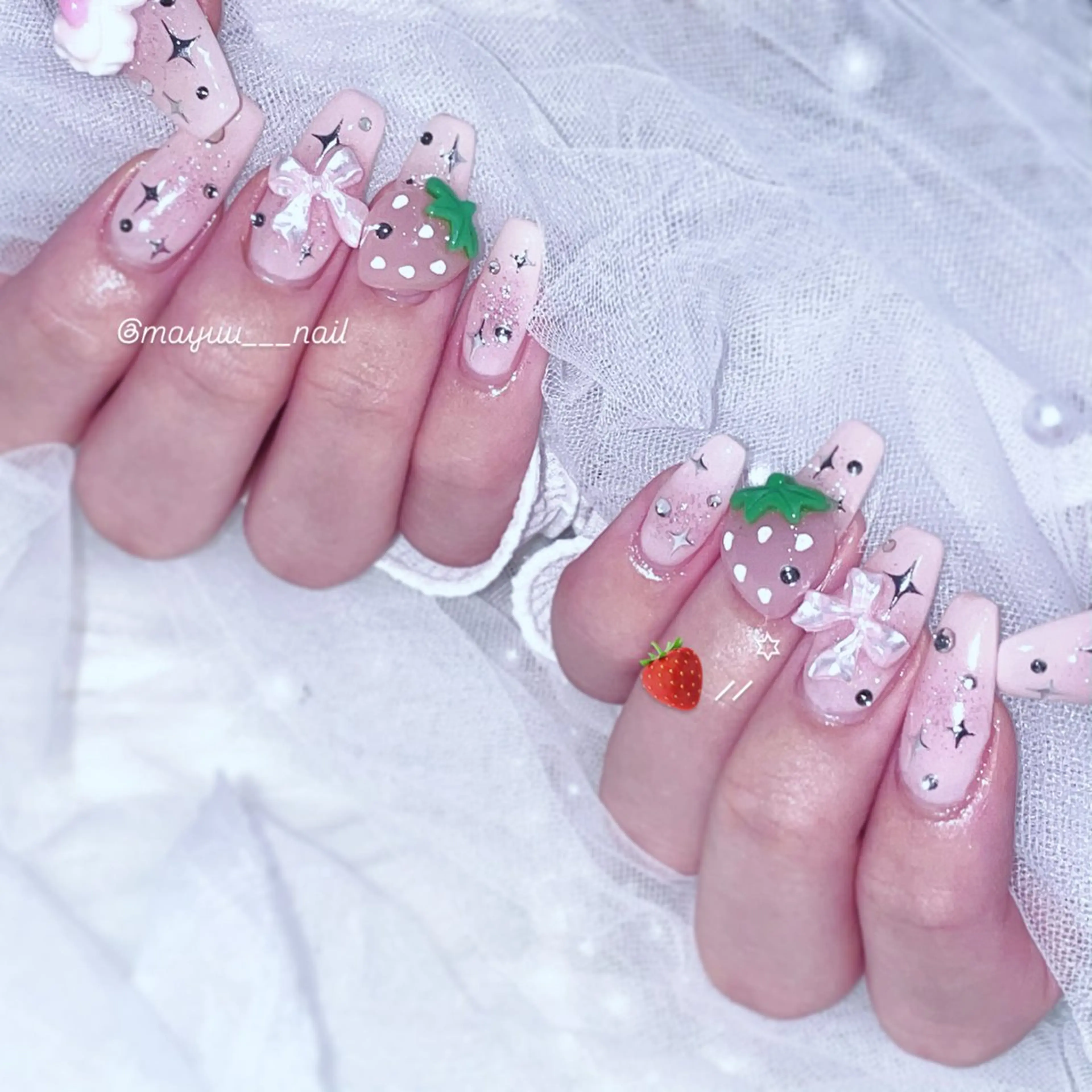 ネイル ハンドネイル 🎀 Mayu 🎀痛ネイルのネイルデザイン