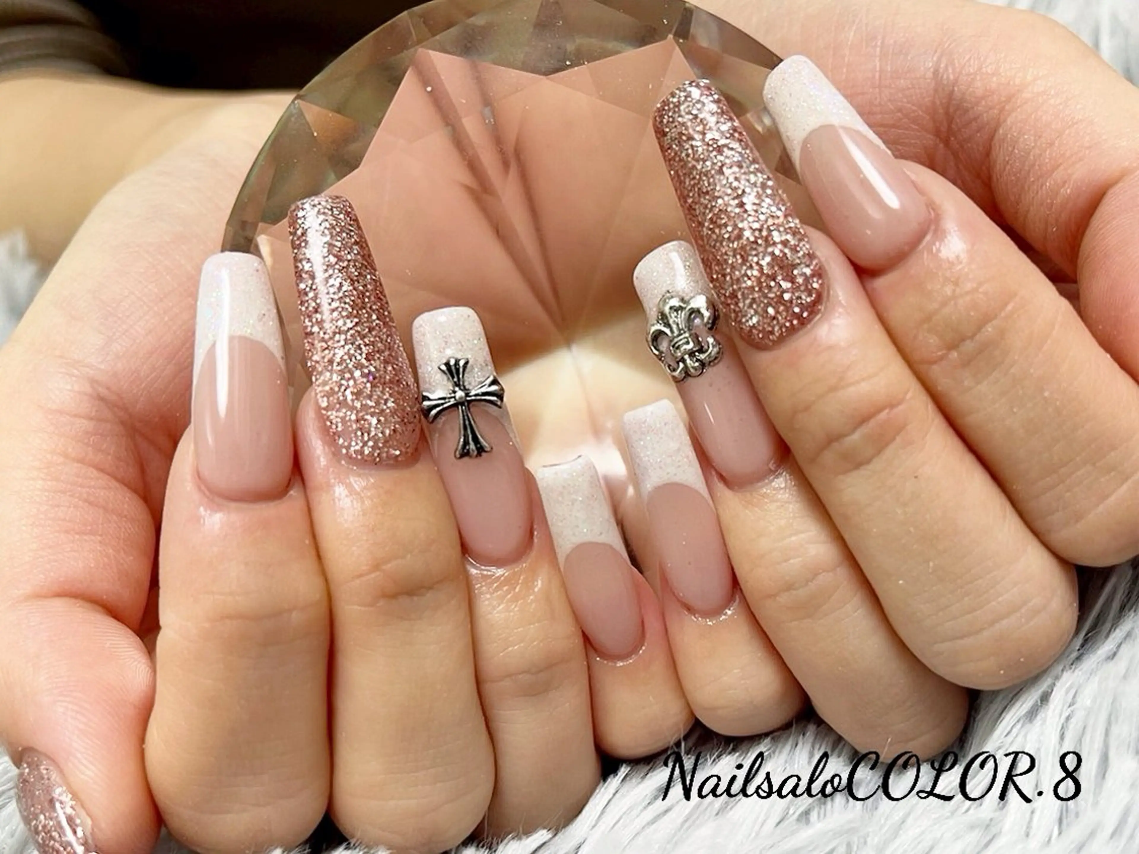 ネイル ネイルサロンカラーエイト所属・color.8 AYAのネイルデザイン