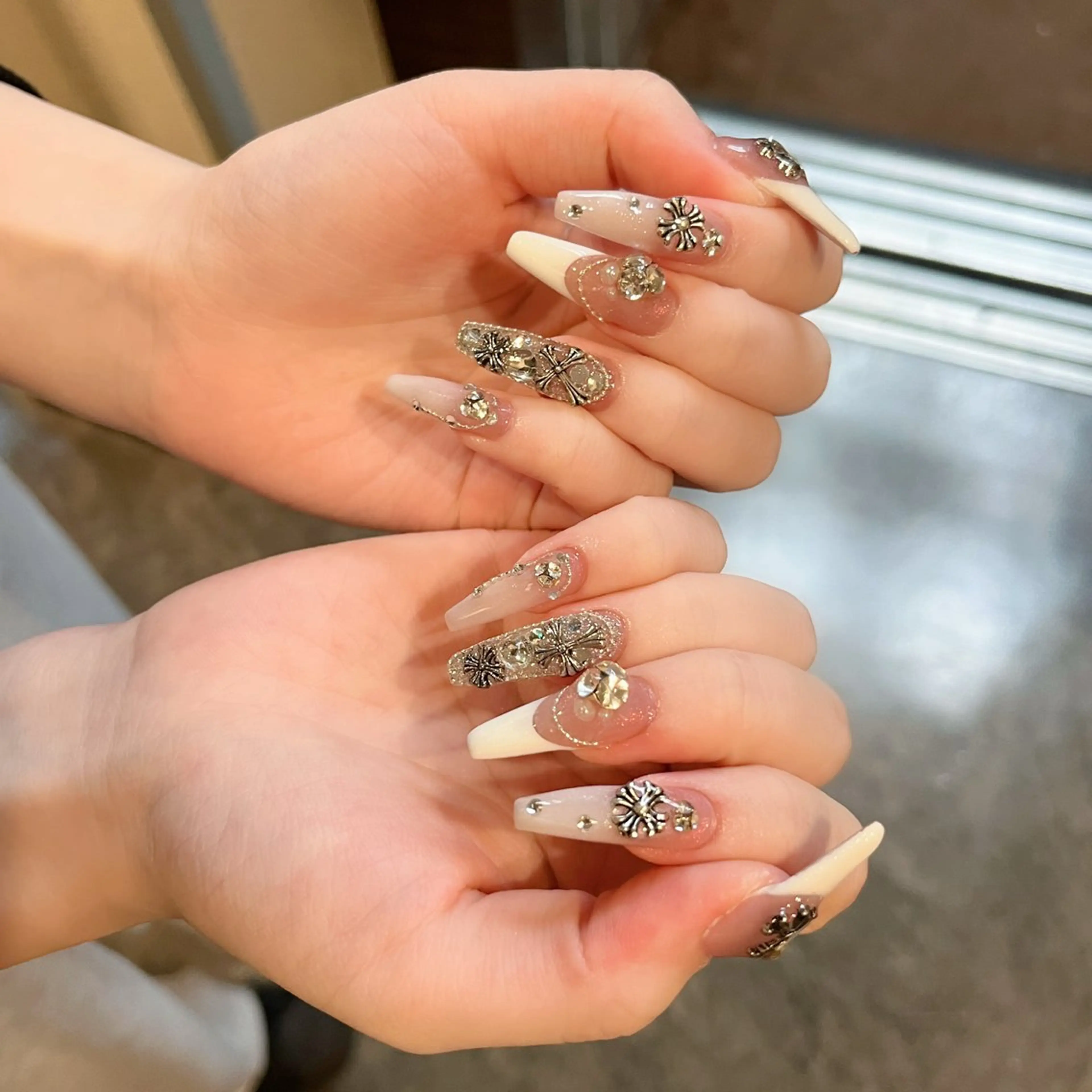 ネイル ハンドネイル ハンドケア Panda chan Novaのネイルデザイン