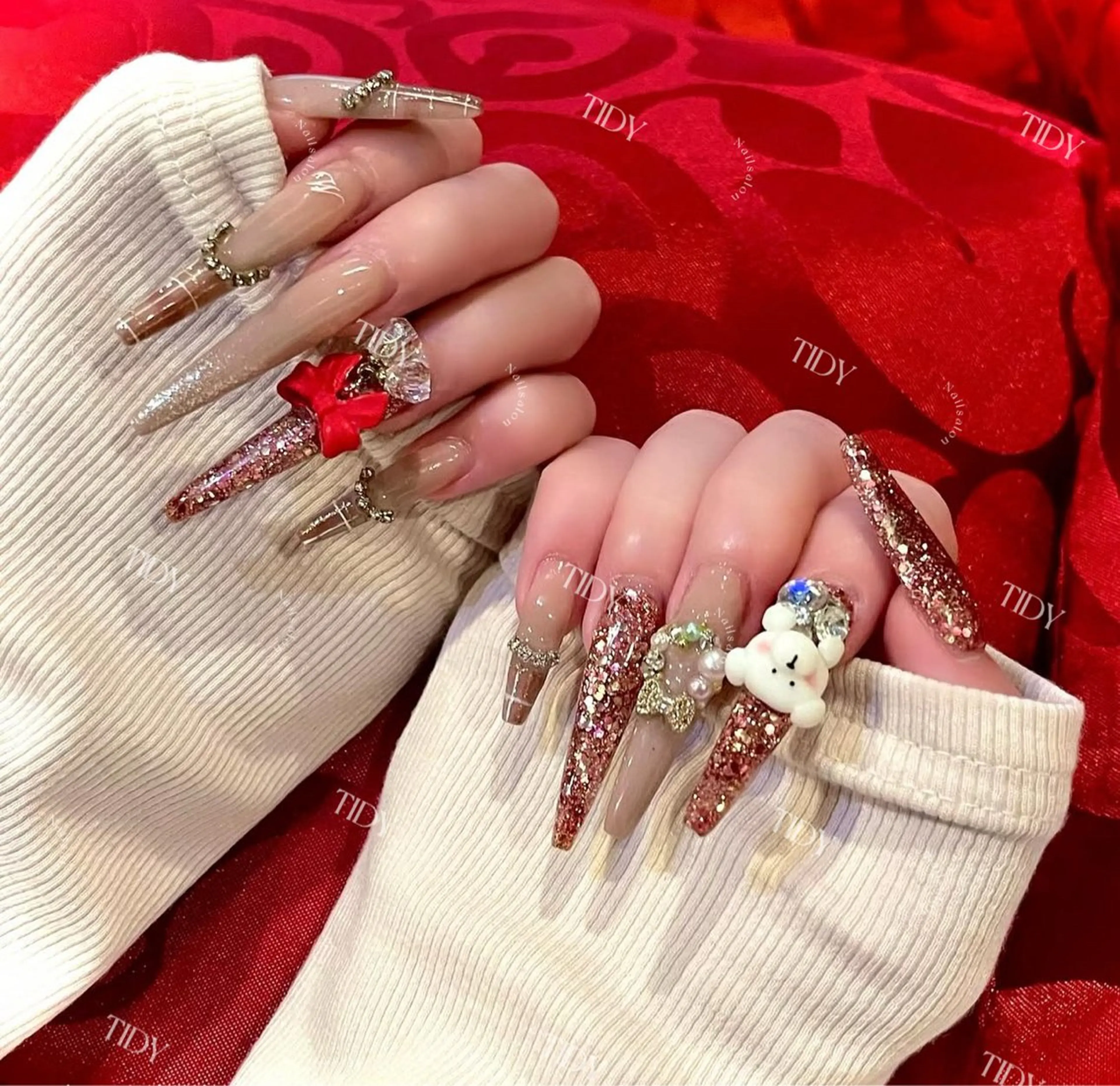 ネイル フットネイル ジェルネイル キラキラネイル 韓国ネイル ロングネイル ハンドネイル TIDY M&Mのネイルデザイン