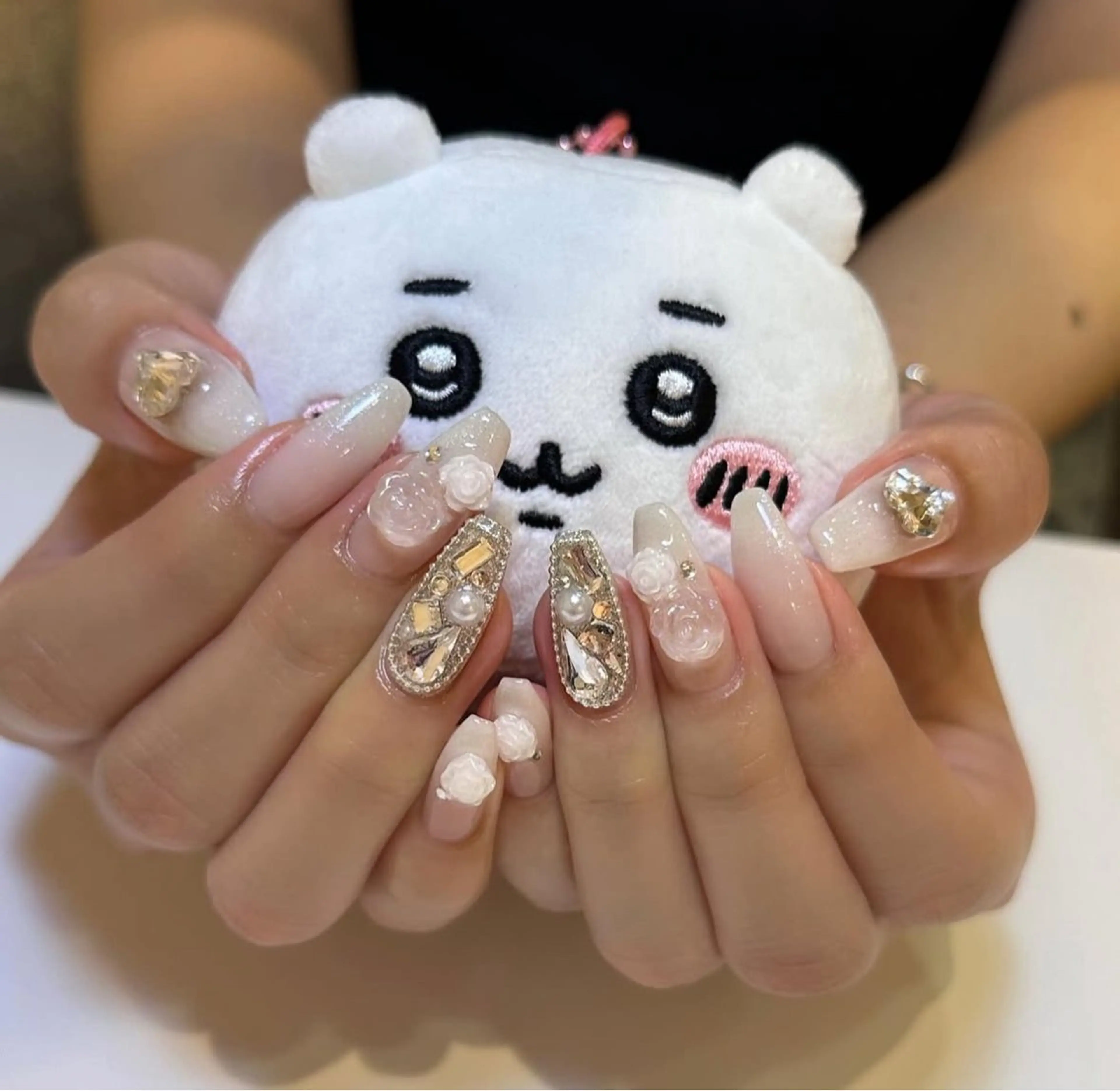 ネイル 長さ出し グラデーション キラキラネイル 韓国ネイル ラメ(グリッター) ハンドネイル ハンドケア Chisa Nail Studio所属・リ リのネイルデザイン