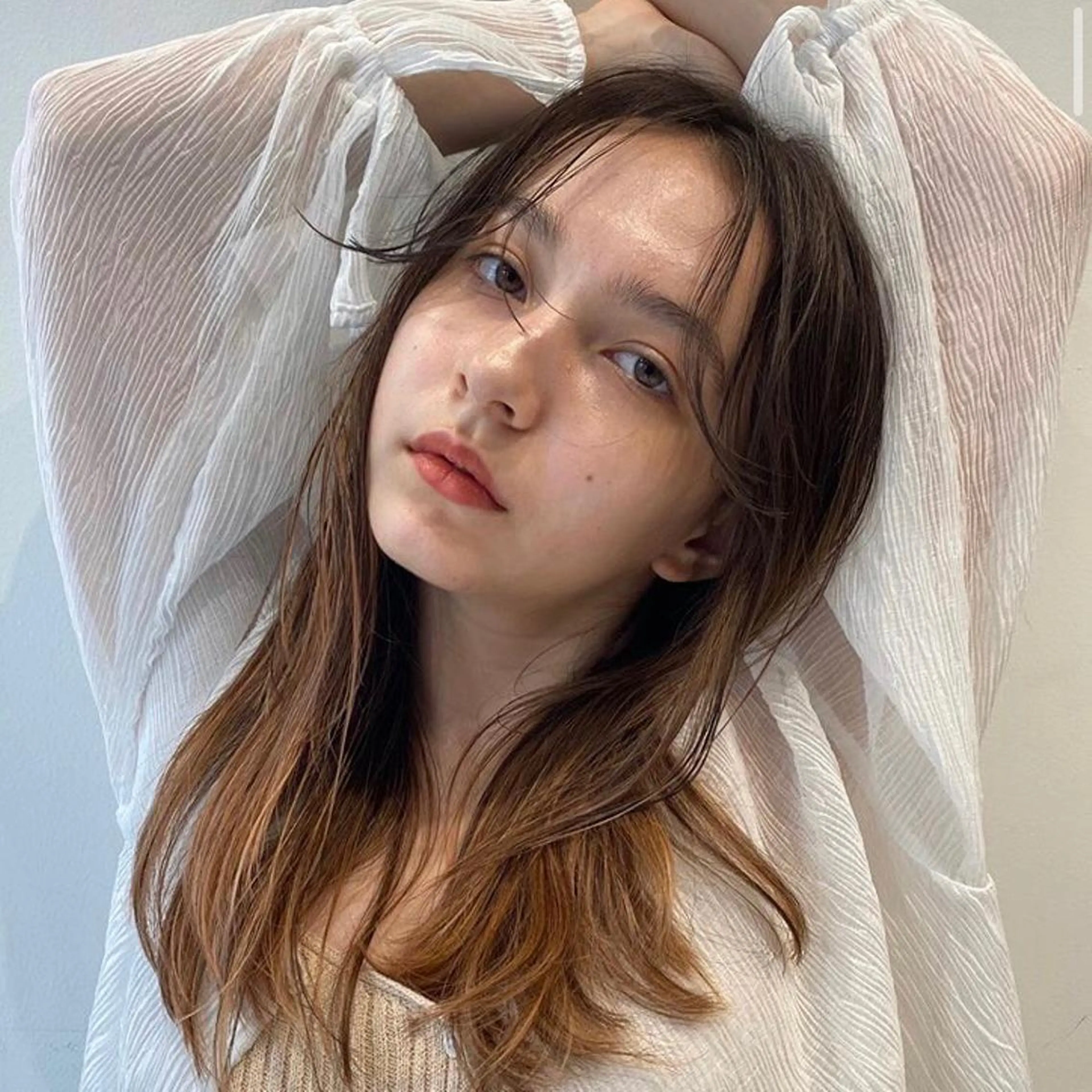 セミロング カラー パーマ ヘアアレンジ ネイル マツエク・マツパ カット ヘアカラー O/ODER (official)のヘアスタイル