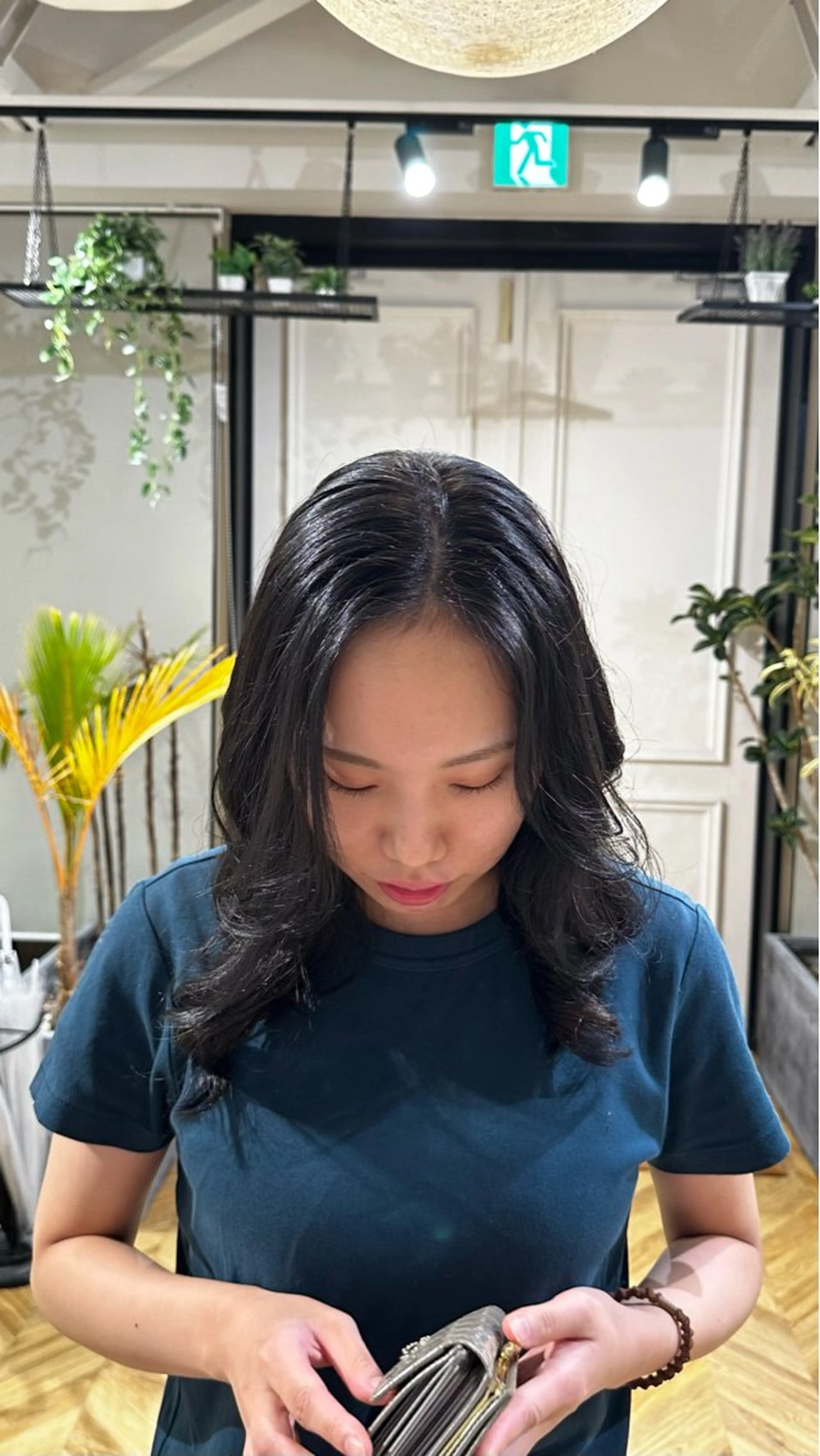 セミロング カット ヘアカラー 髙木 友菜のヘアスタイル