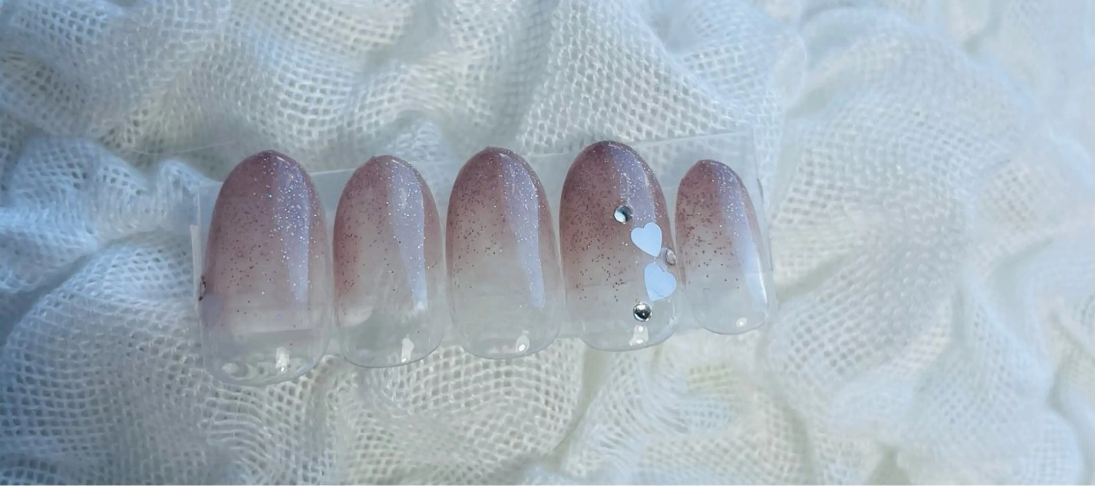 ネイル salon de merci所属・若林 明美のネイルデザイン