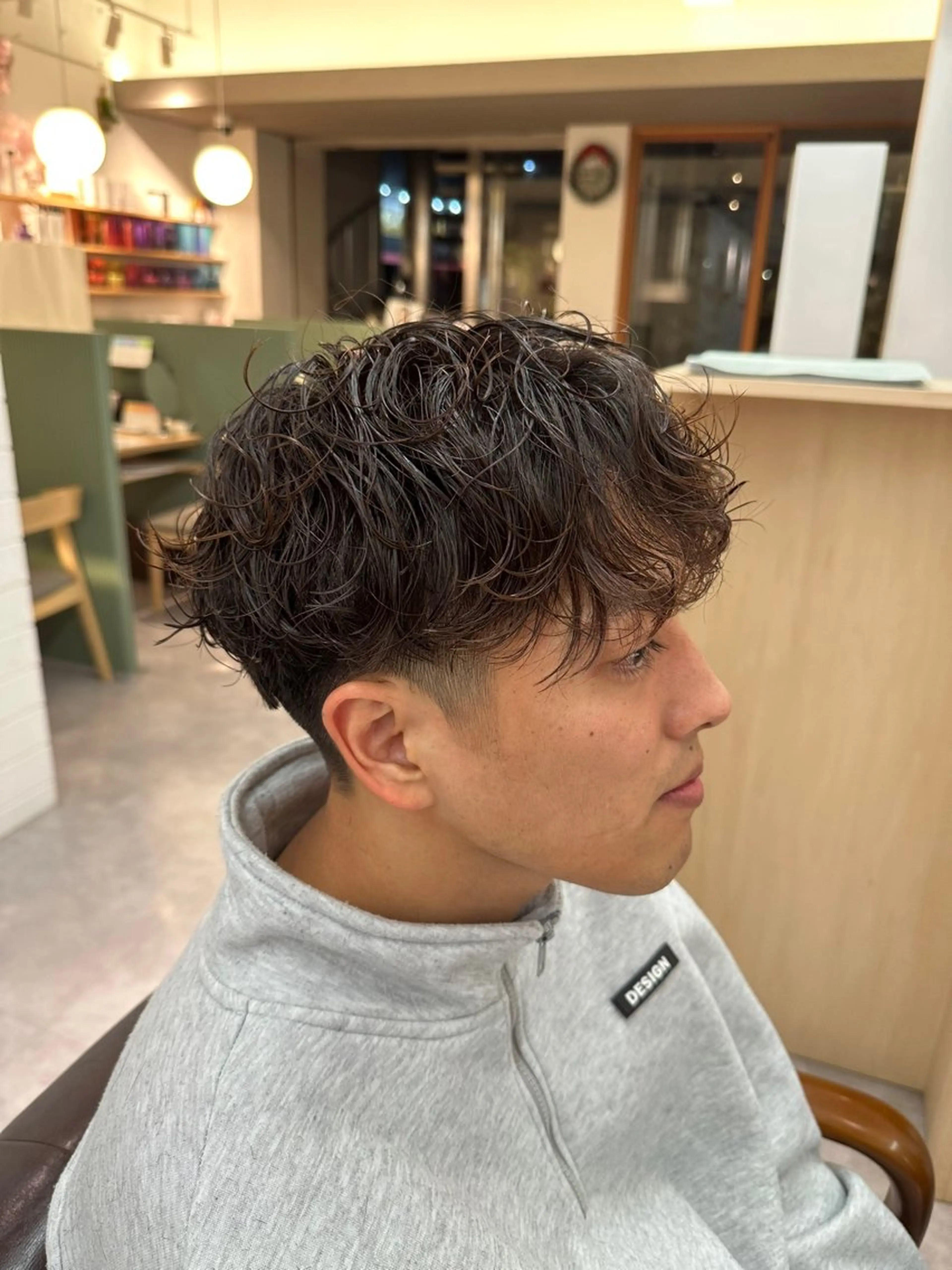 パーマ メンズ 黒木 悠大のヘアスタイル