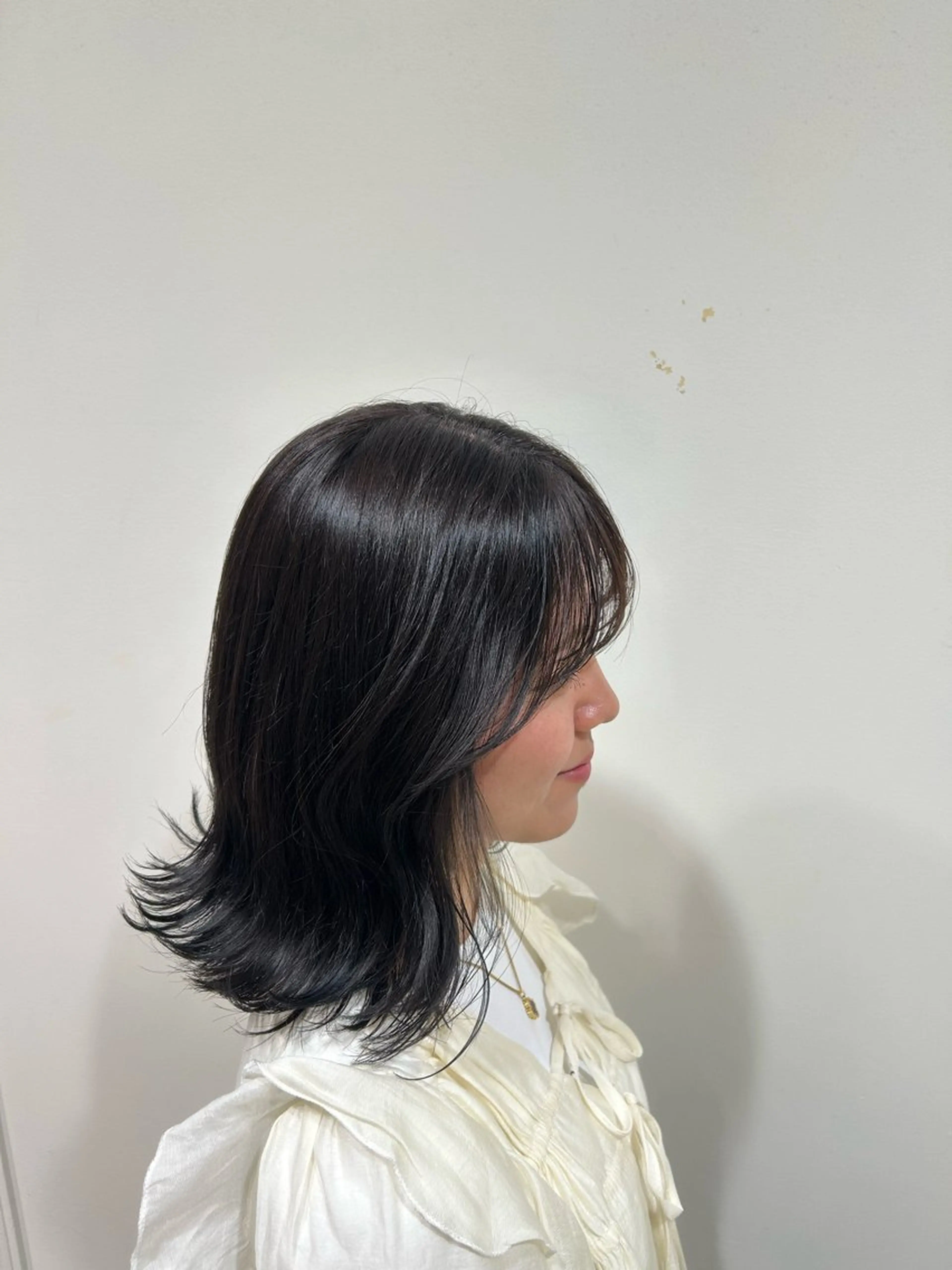 カラー ブラウンカラー ダークブラウン 尾野 碧泉のヘアスタイル