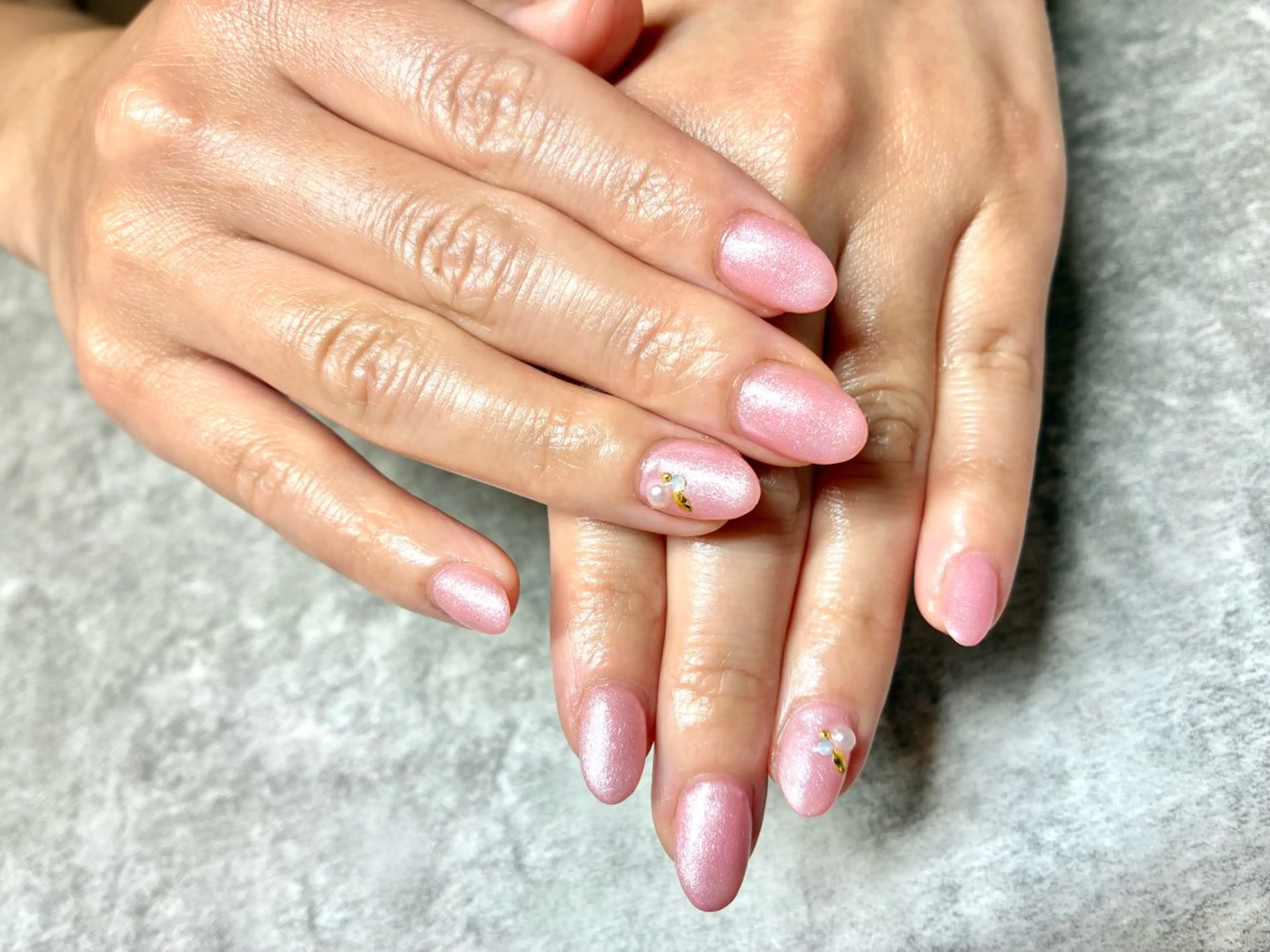 ネイル ストーンネイル ハンドネイル 鈴木 麻里のネイルデザイン