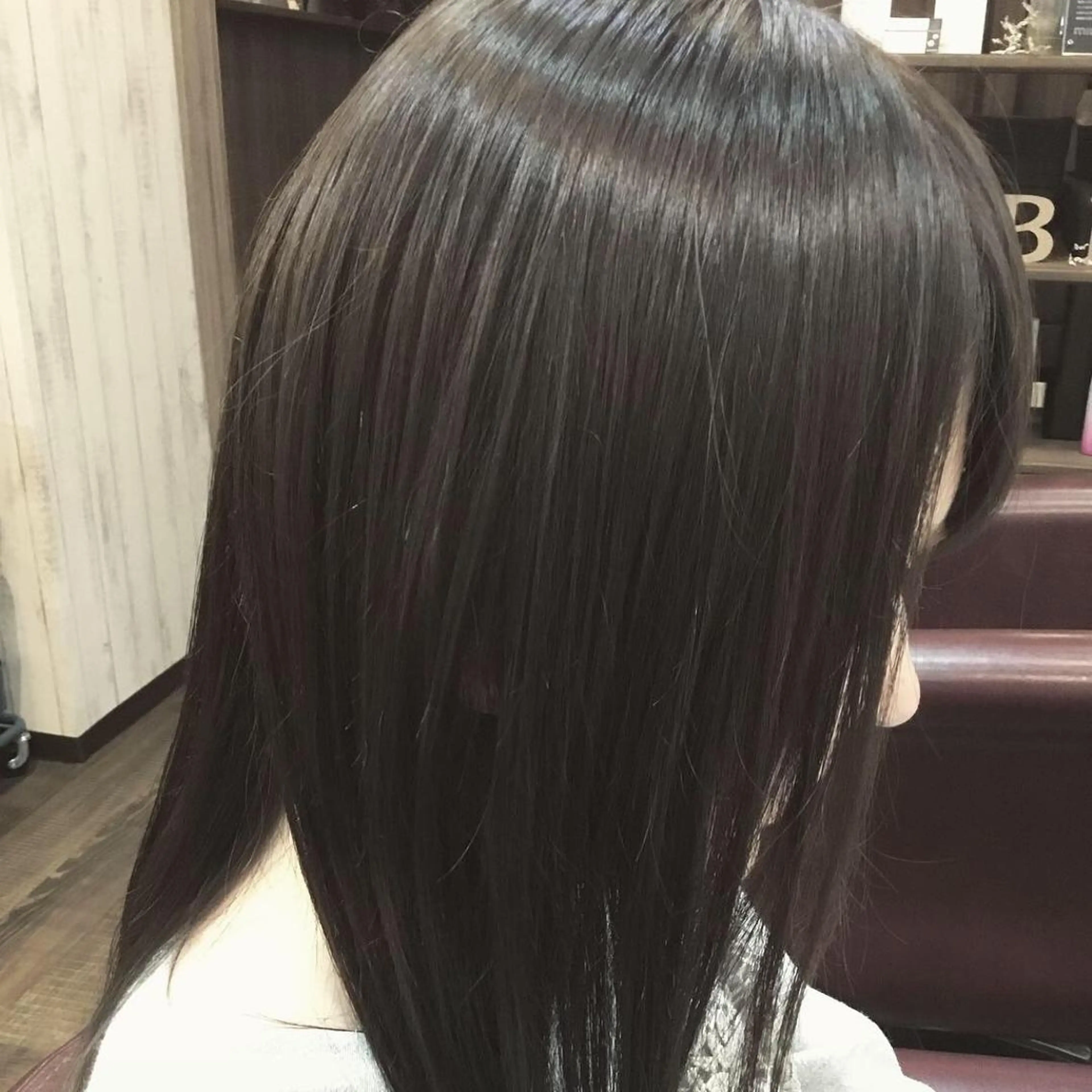 ミディアム カラー パーマ embrace エンブレイスのヘアスタイル