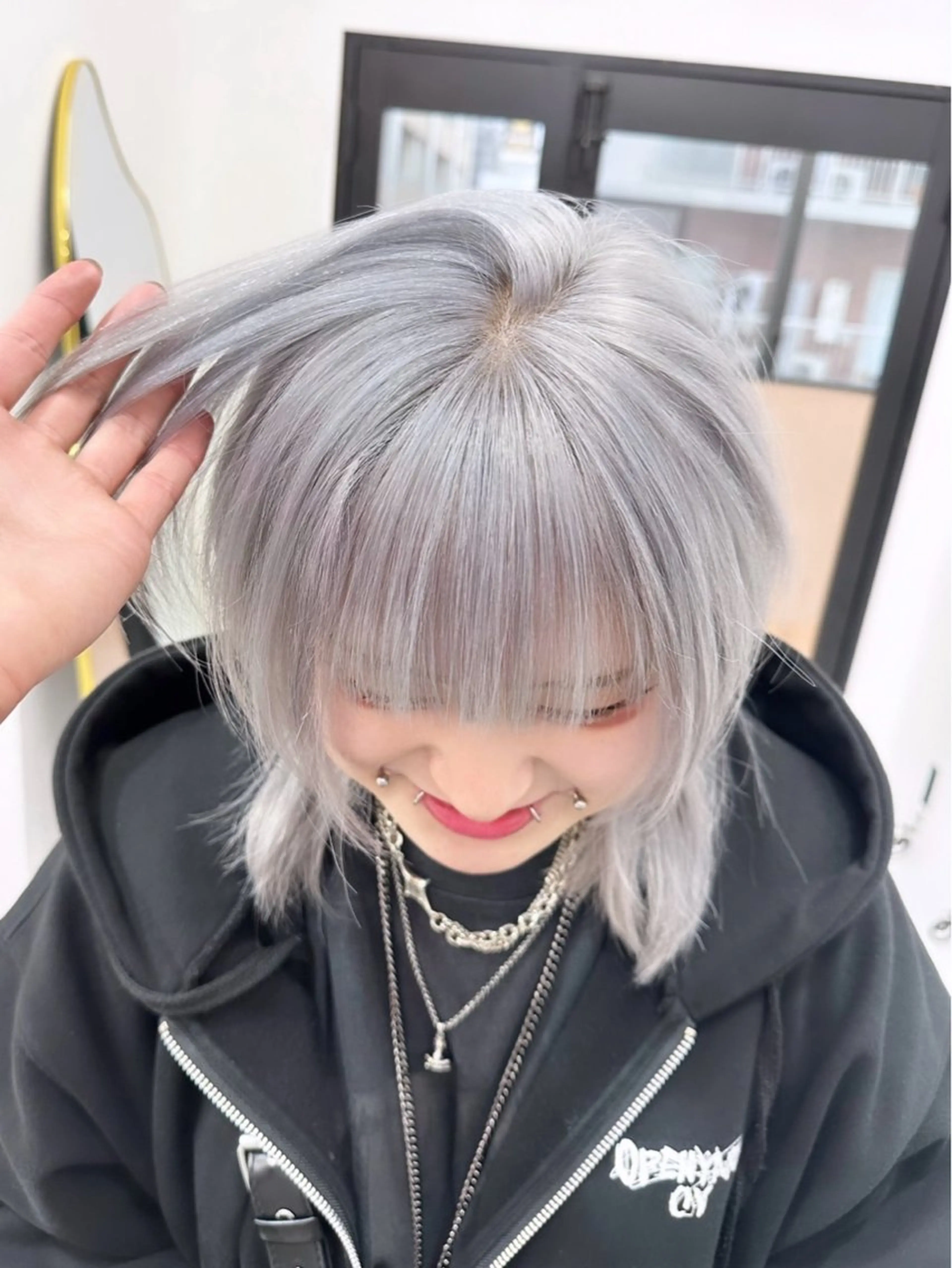 ショート カラー ヘアアレンジ ブリーチ/ヘアケア 🪞TAKUMA🪞のヘアスタイル