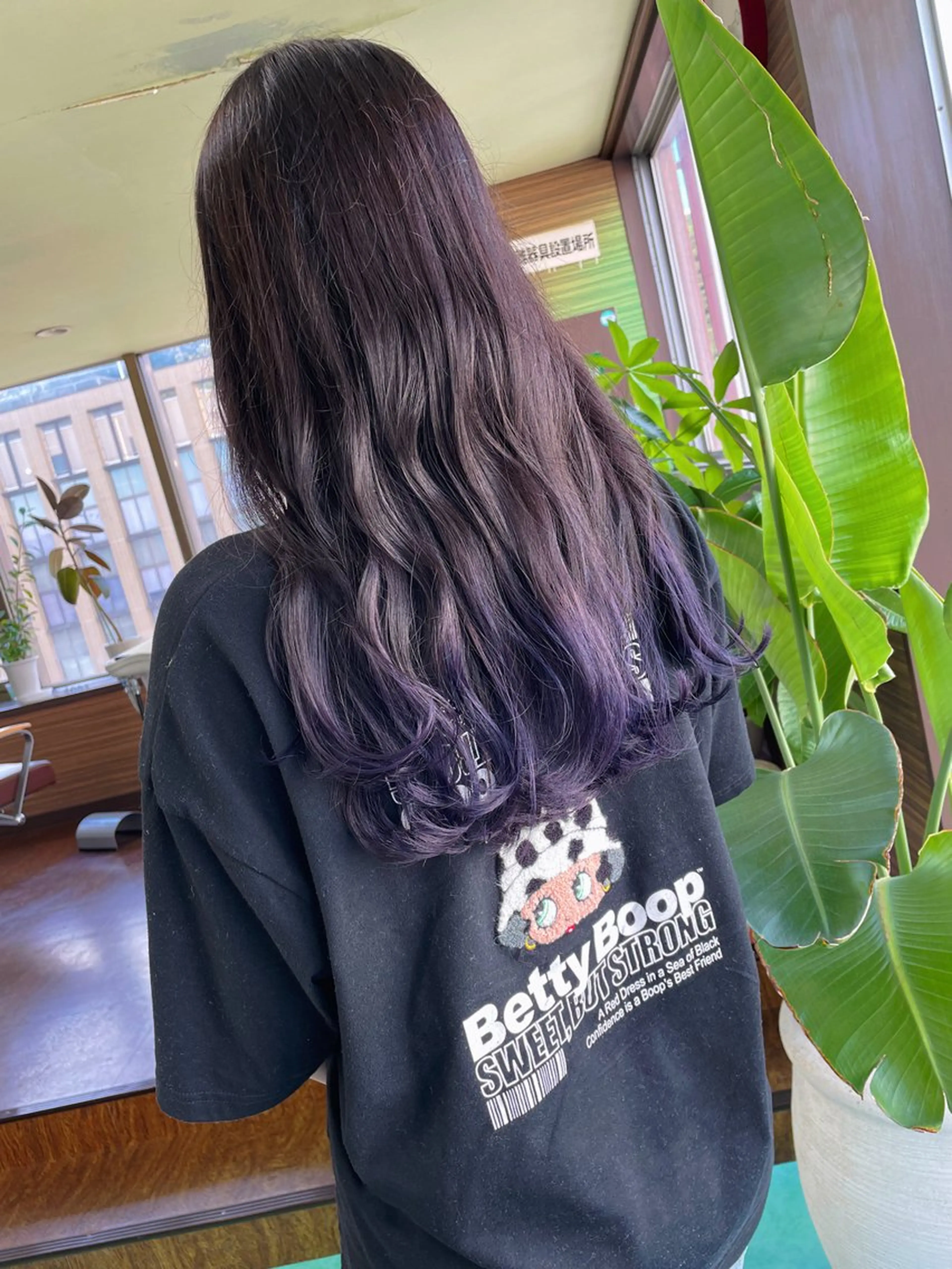 ロング カラー ブリーチ ラベンダーカラー パープルカラー ヘアカラー 土居 正季のヘアスタイル