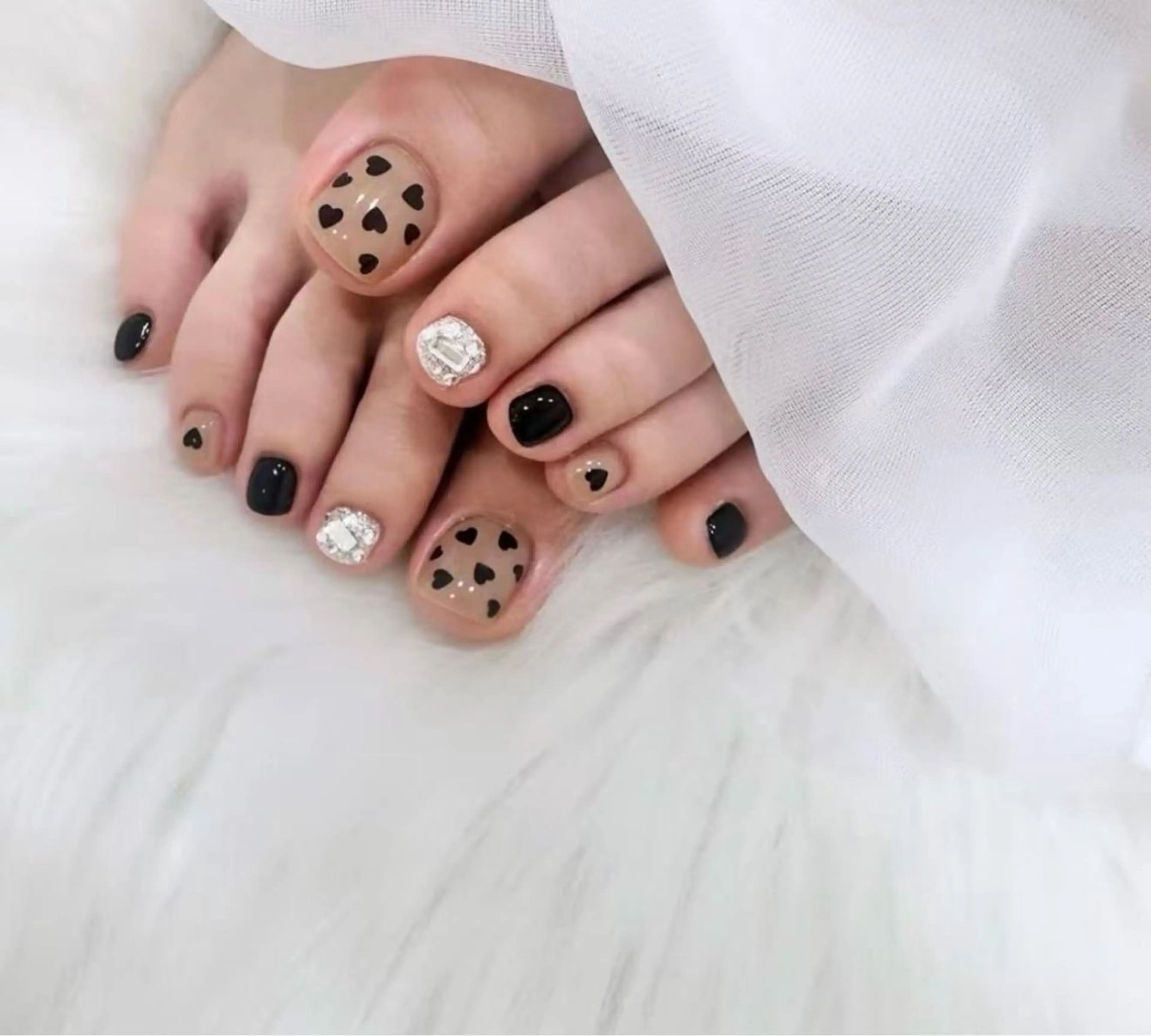 ネイル フットネイル Rolakira マニのネイルデザイン