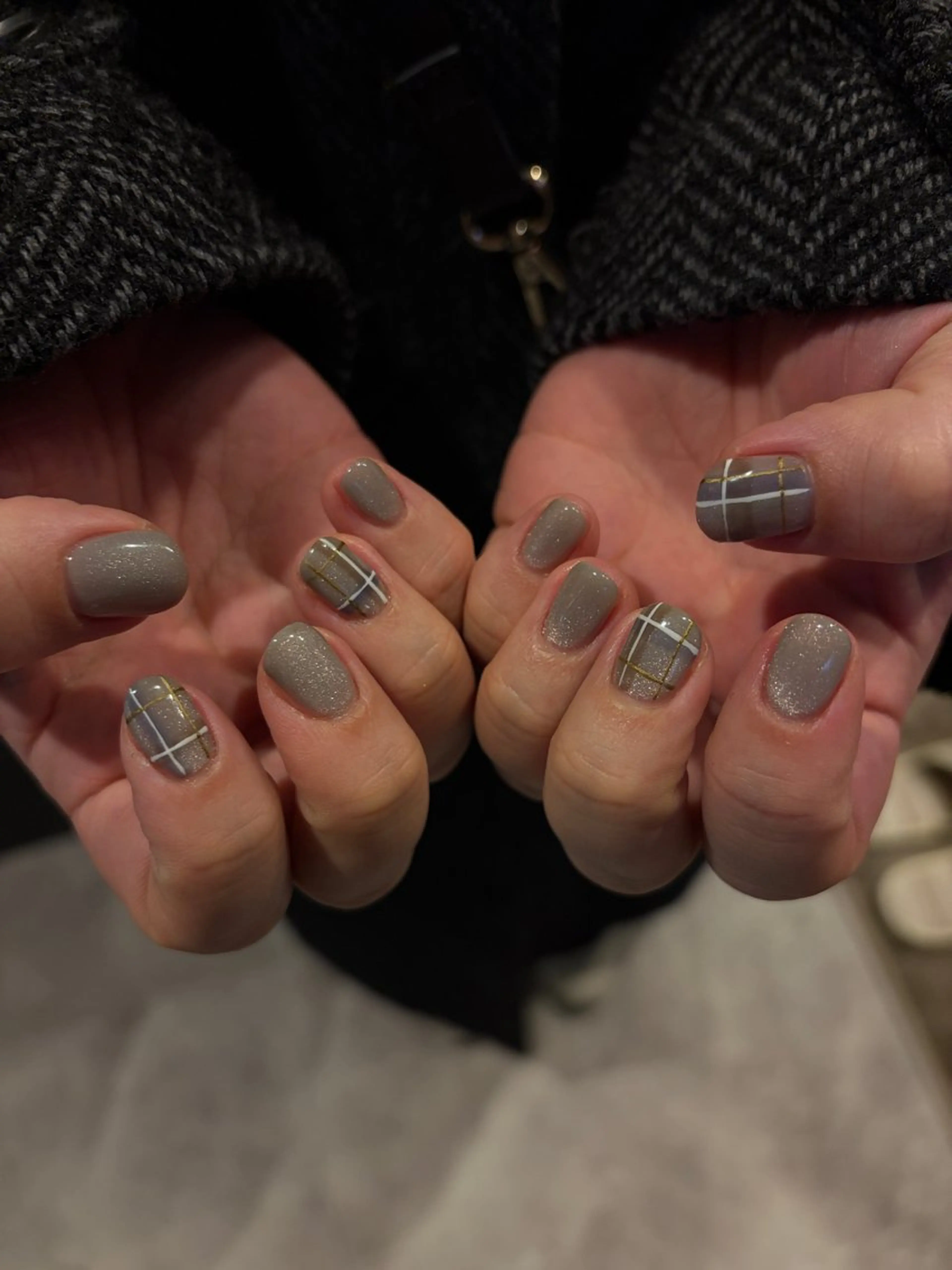 ネイル ハンドネイル R2-O2 nailのネイルデザイン