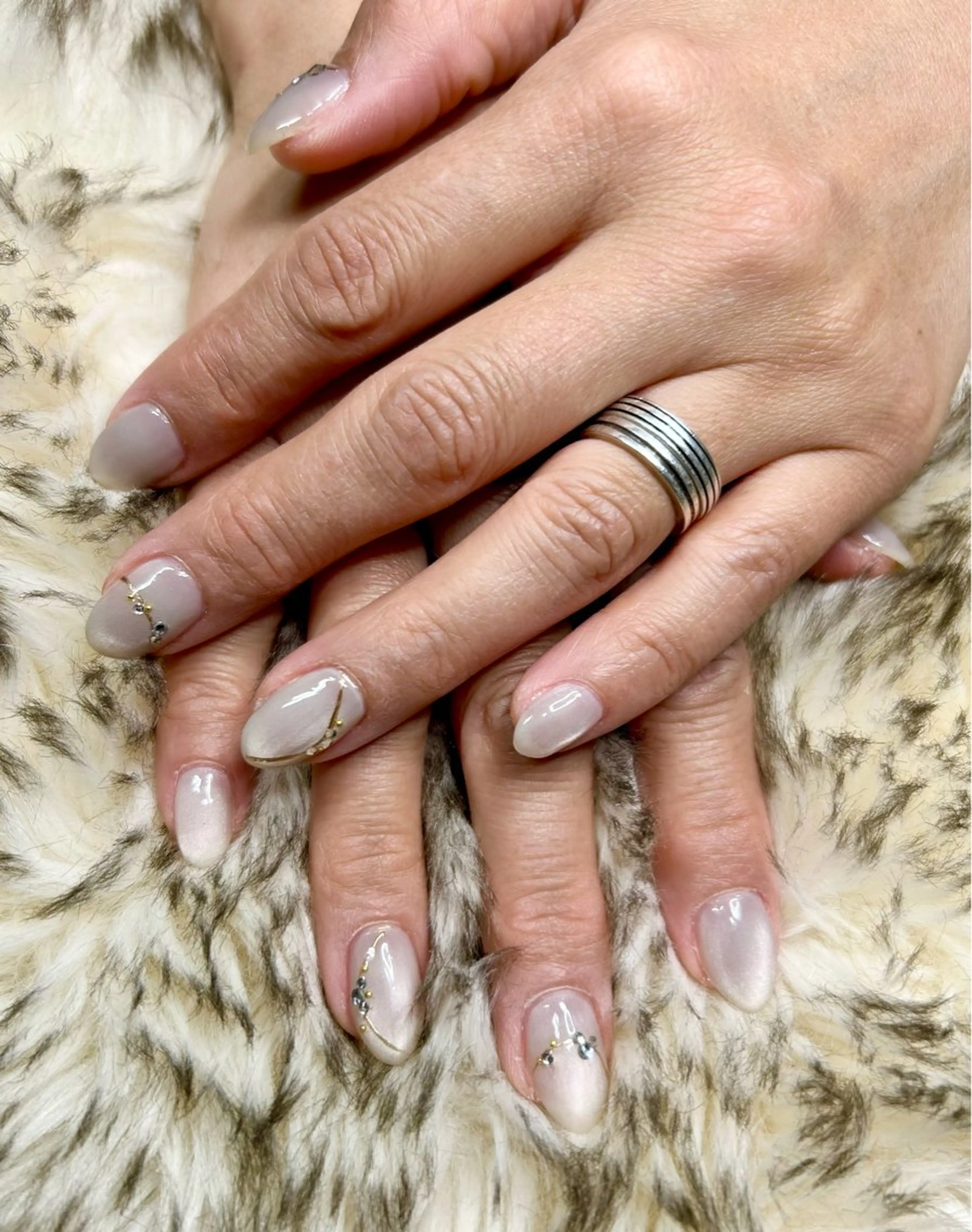 ネイル nailroom HARU.のネイルデザイン