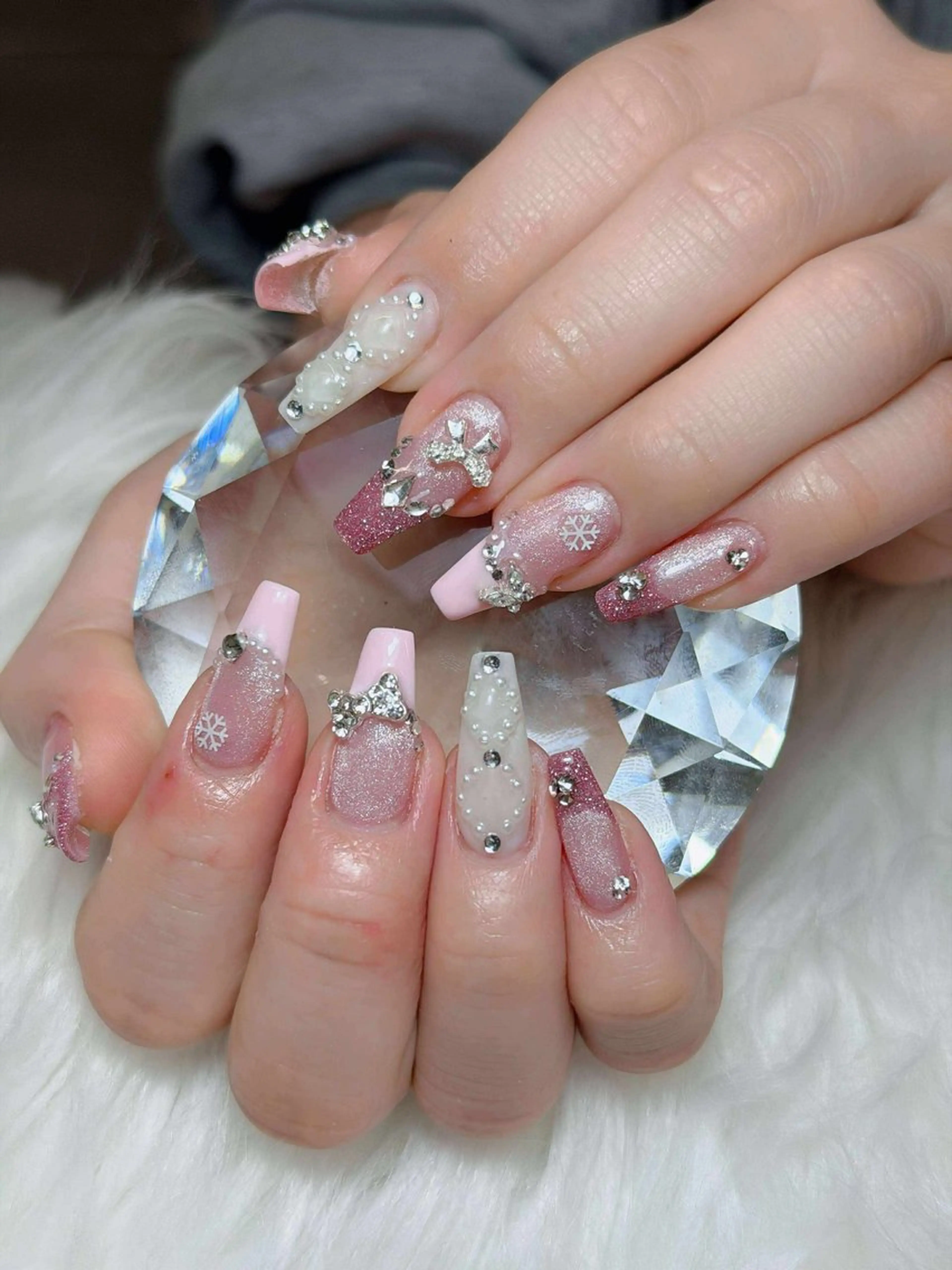 ネイル オーロラネイル チークネイル フットネイル フレンチネイル ハロウィン ハンドネイル Lumi Nail 新大久保3‘のネイルデザイン