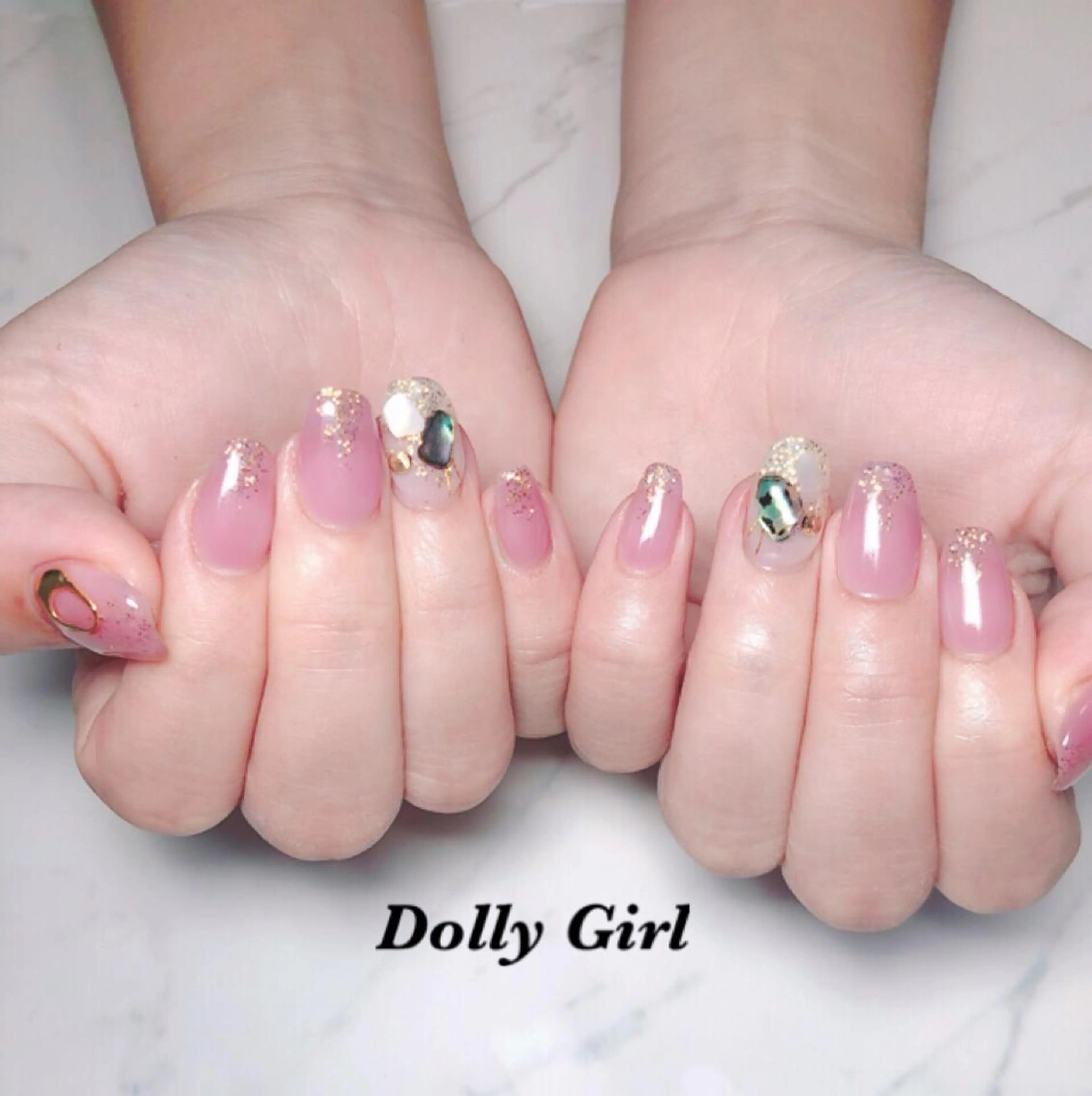 ネイル ラメ(グリッター) 個室ネイルサロンDolly  Girl〜ドーリーガール〜所属・DollyGirl KYOKOのネイルデザイン