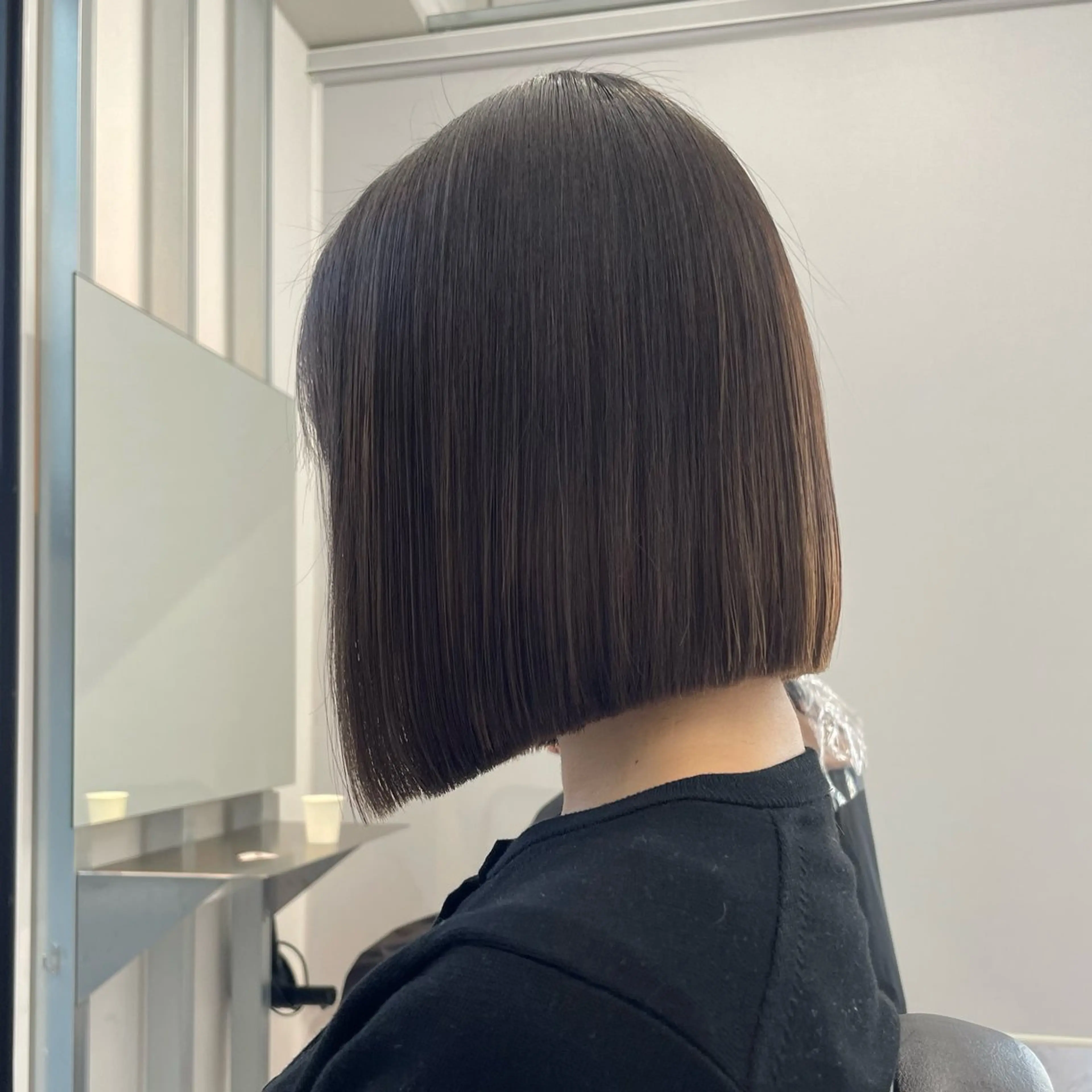 ミディアム ケアカラー ボブ 髪質改善 縮毛矯正 トリートメント 縮毛矯正 鍋田/ vivie/ 縮毛矯正／レイヤーのヘアスタイル