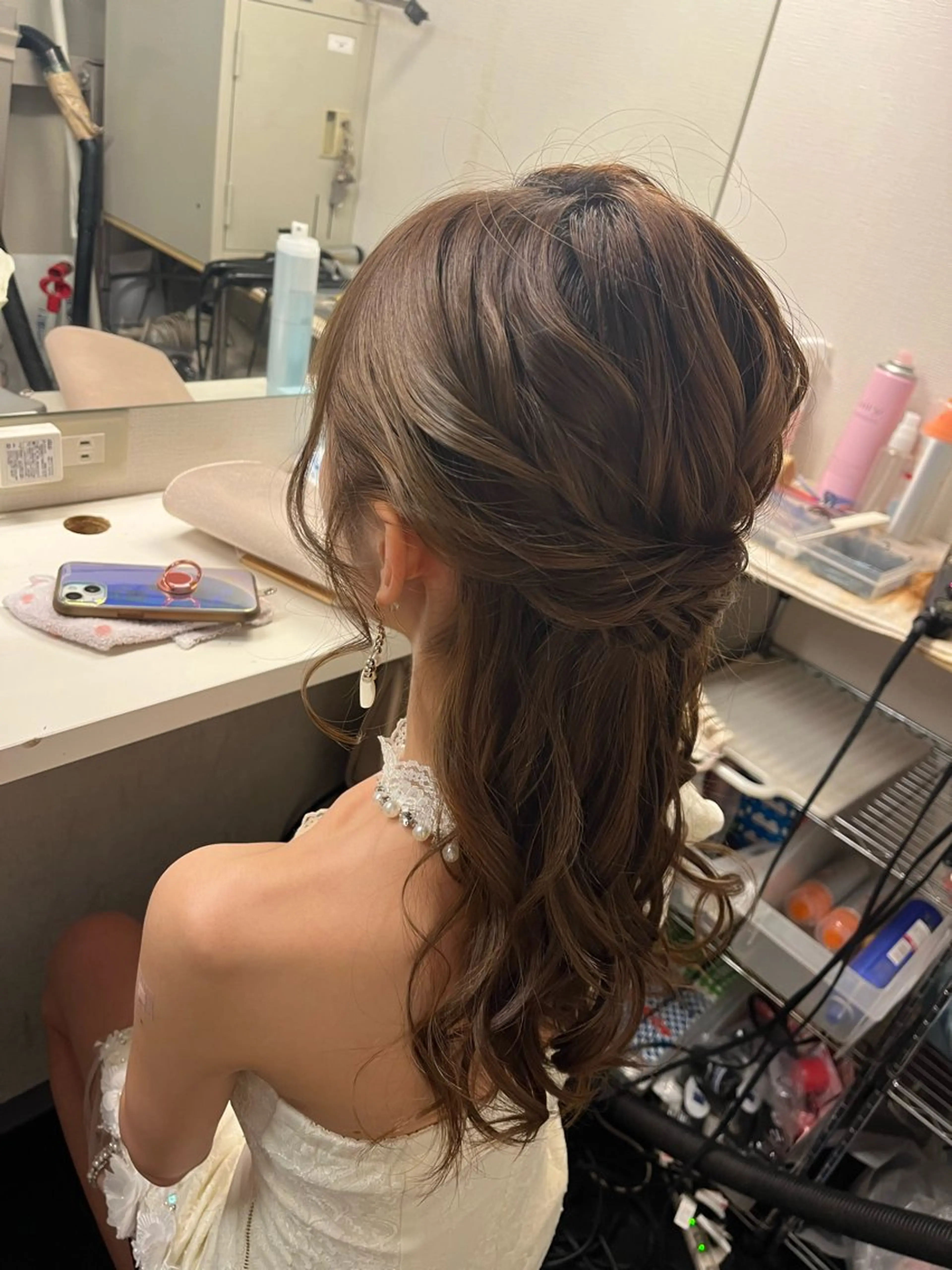 セミロング ヘアアレンジ ヘアセット 石井 綺乃のヘアスタイル