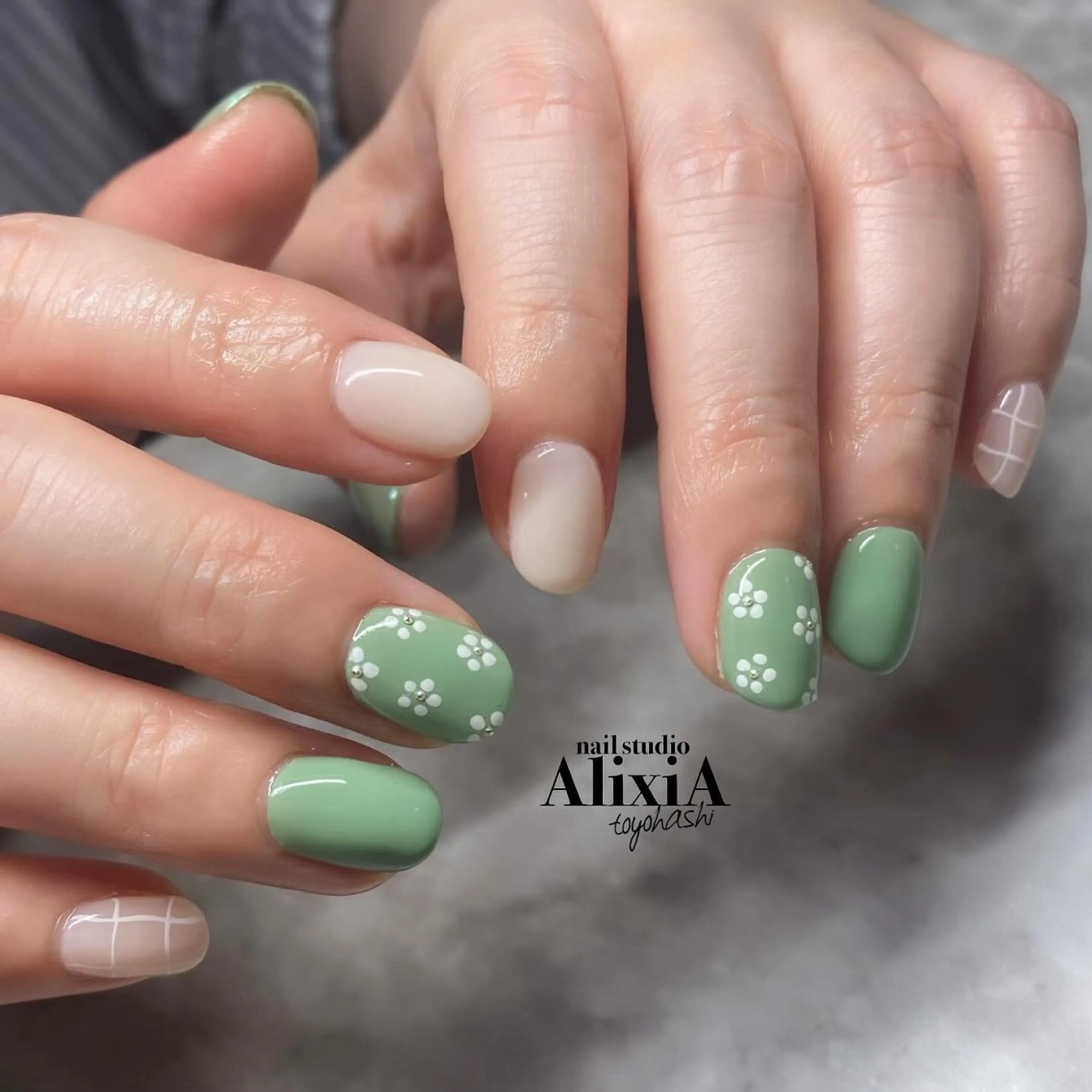 ネイル ハンドネイル AlixiA nail studio所属・AlixiA ゆみのネイルデザイン