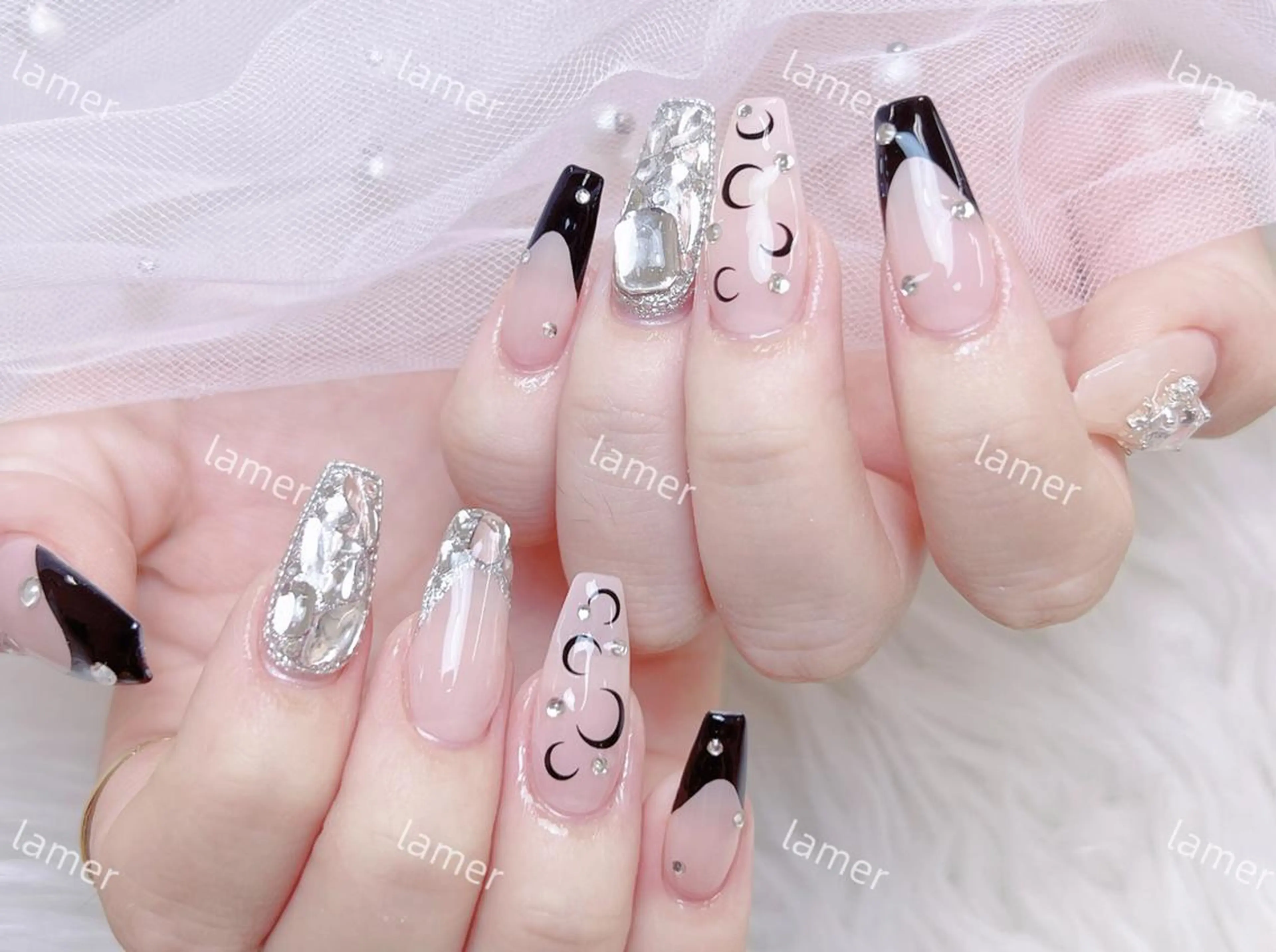 ネイル ハンドネイル ハンドケア hikikibyee ♡のネイルデザイン