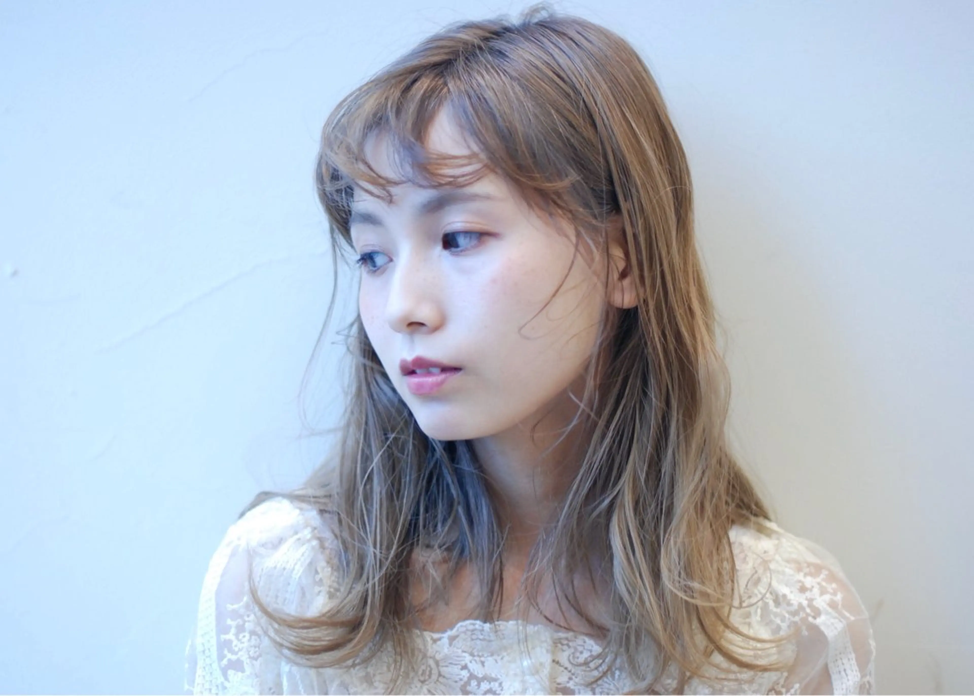 ロング カラー ルプラボウ 尾関　唯那のヘアスタイル