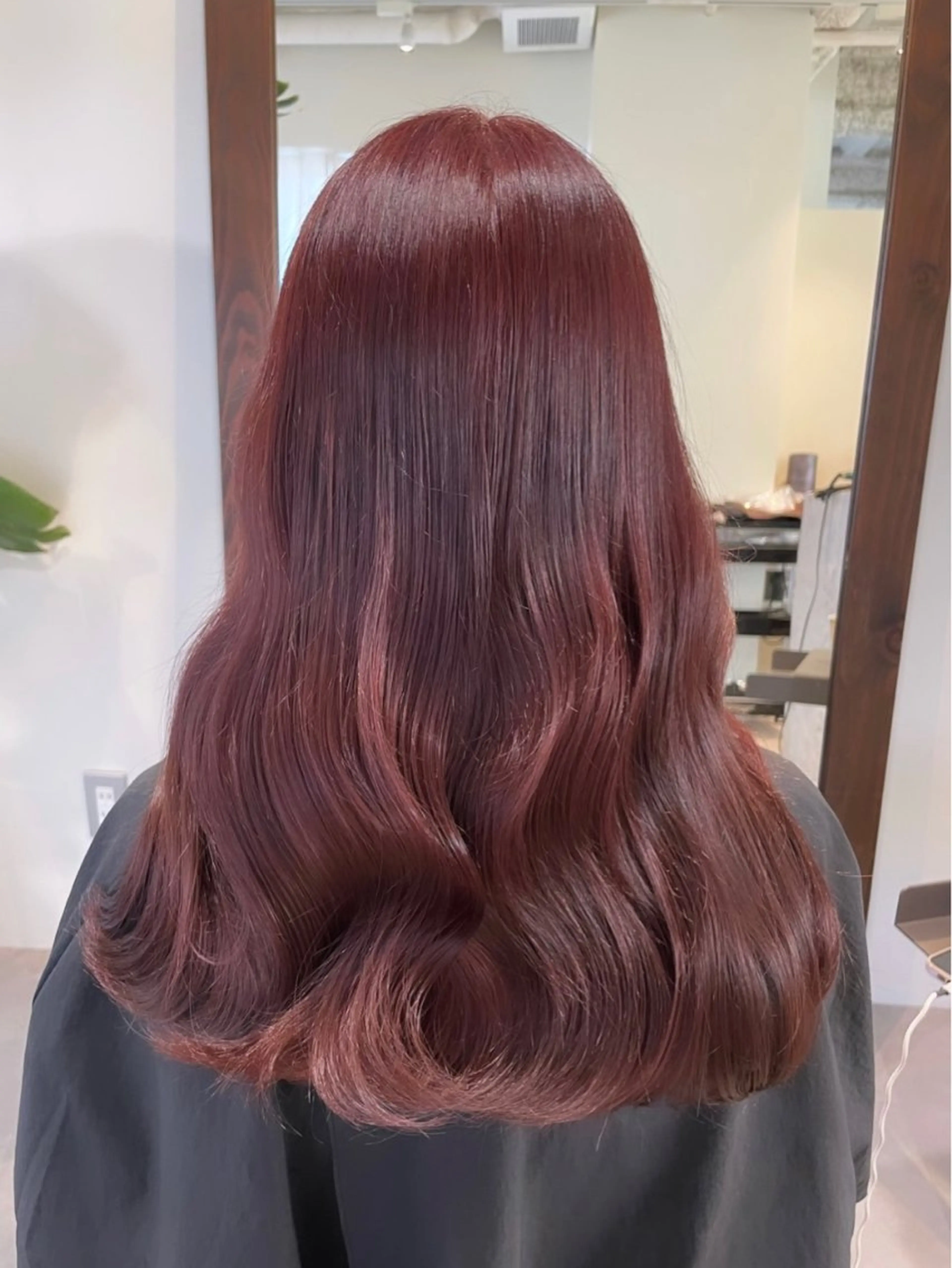 ロング カラー ヘアカラー トリートメント 若月 あやかのヘアスタイル