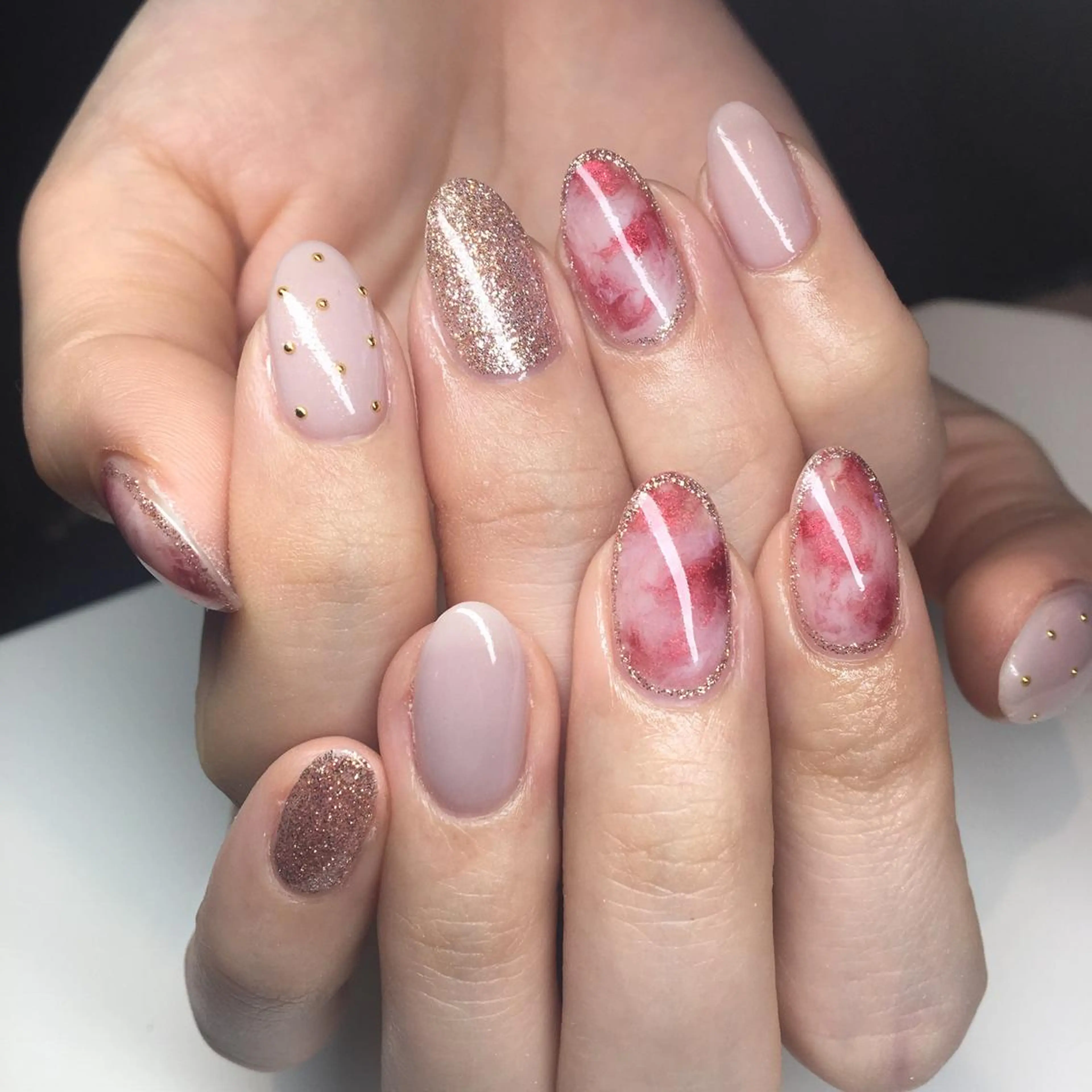 ネイル repos~ルポ~所属・里見 麗のネイルデザイン