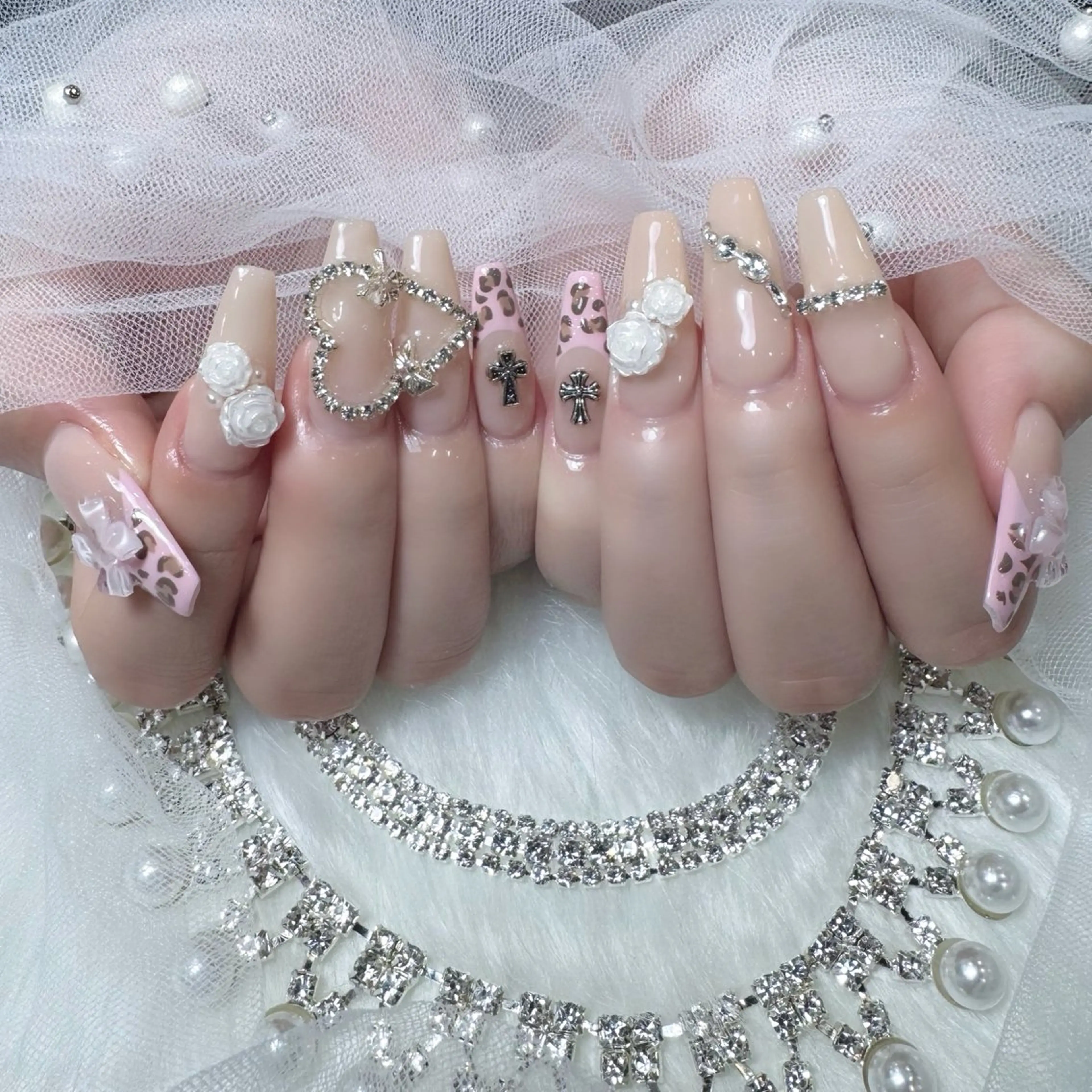 ネイル ハンドネイル ドリスネイルサロン所属・Doris Nail Salonのネイルデザイン