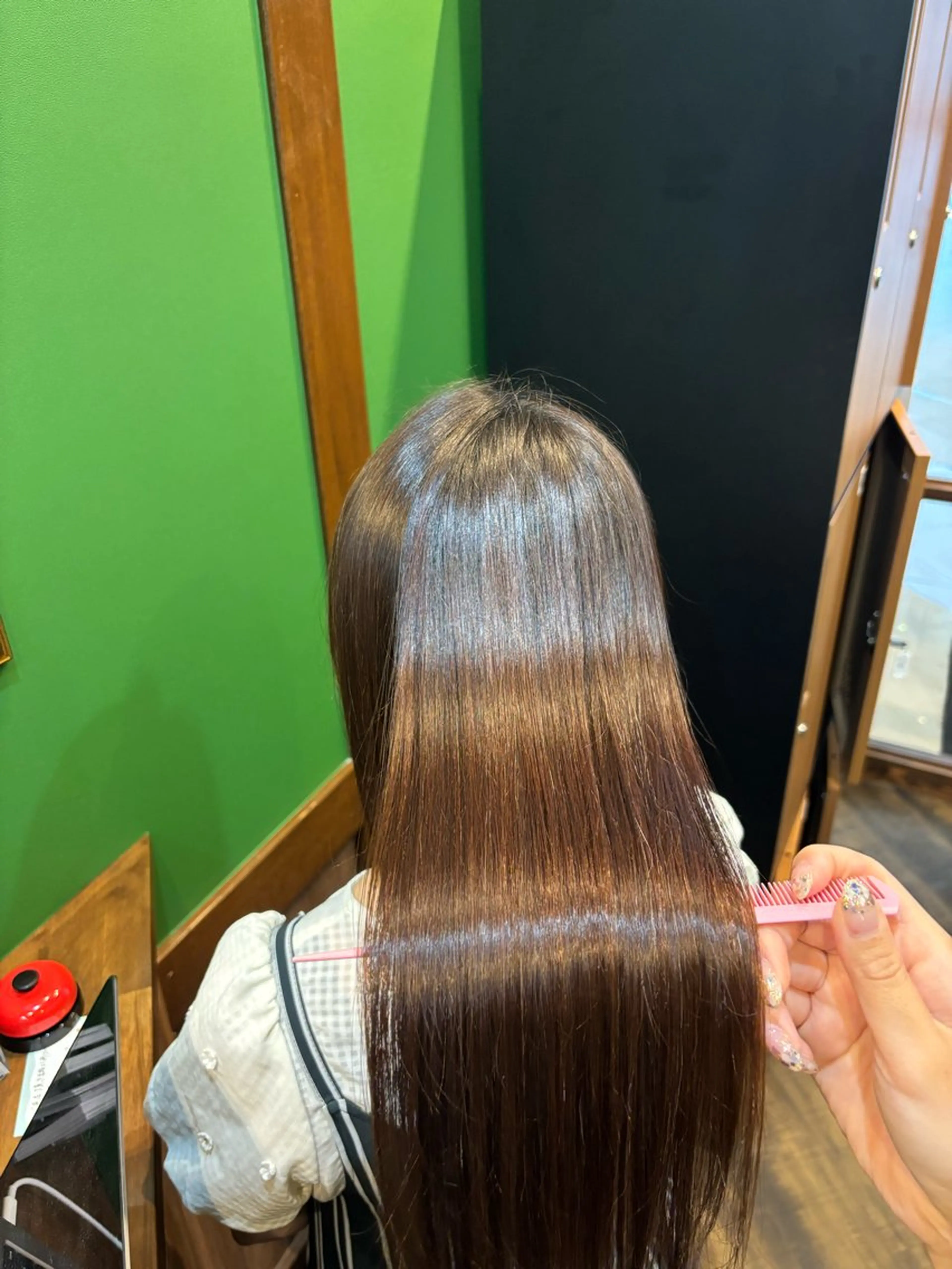 癖がなくても艶髪を手に入れたい方必見❤️‍🔥髪質改善ストレート🤍🤍🤍乾かすのみで扱いやすいスタイルの写真