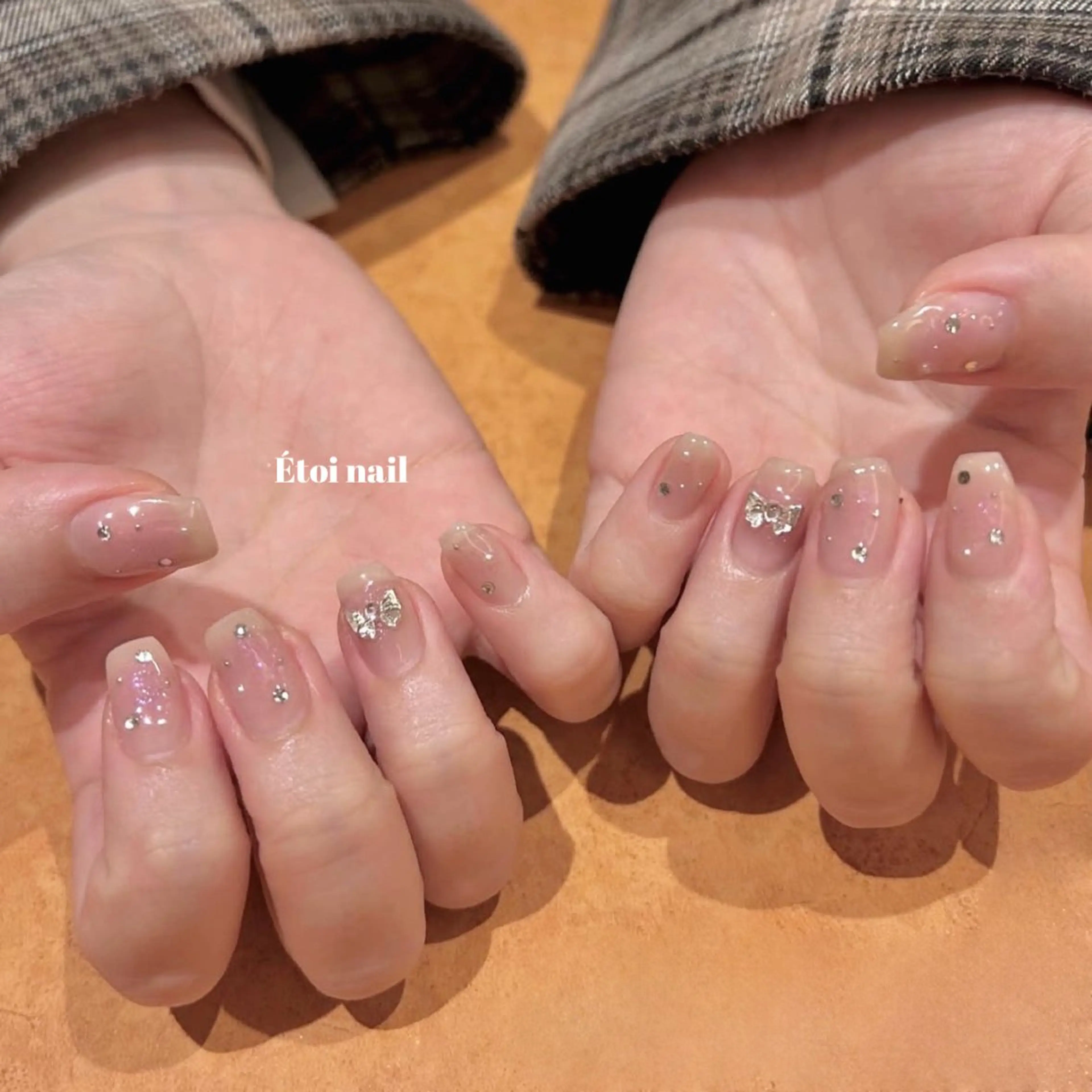 ネイル チークネイル 持ち込み ハンドネイル Étoi Nail はるのネイルデザイン