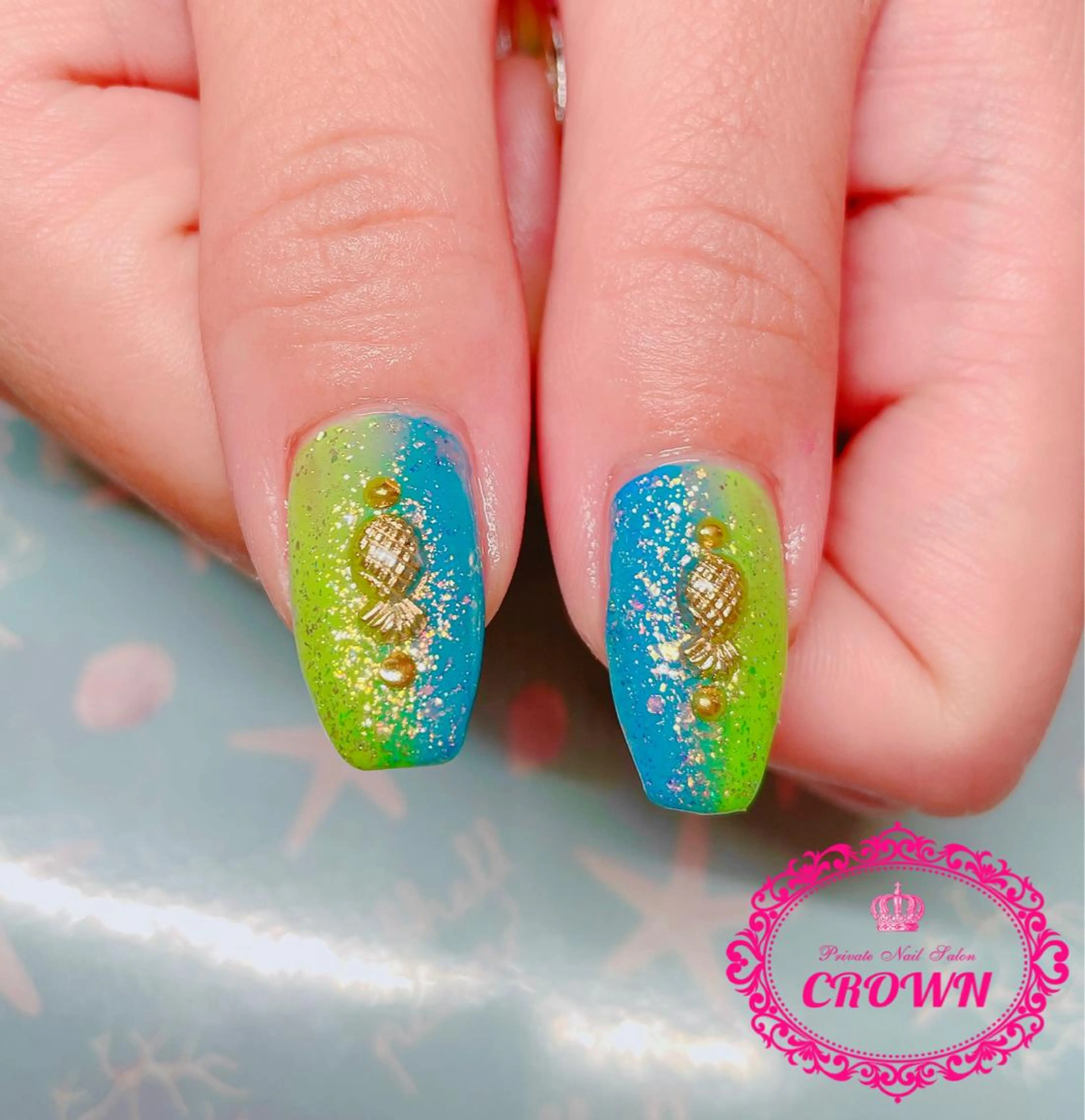 ネイル CROWN プライベートサロンのネイルデザイン