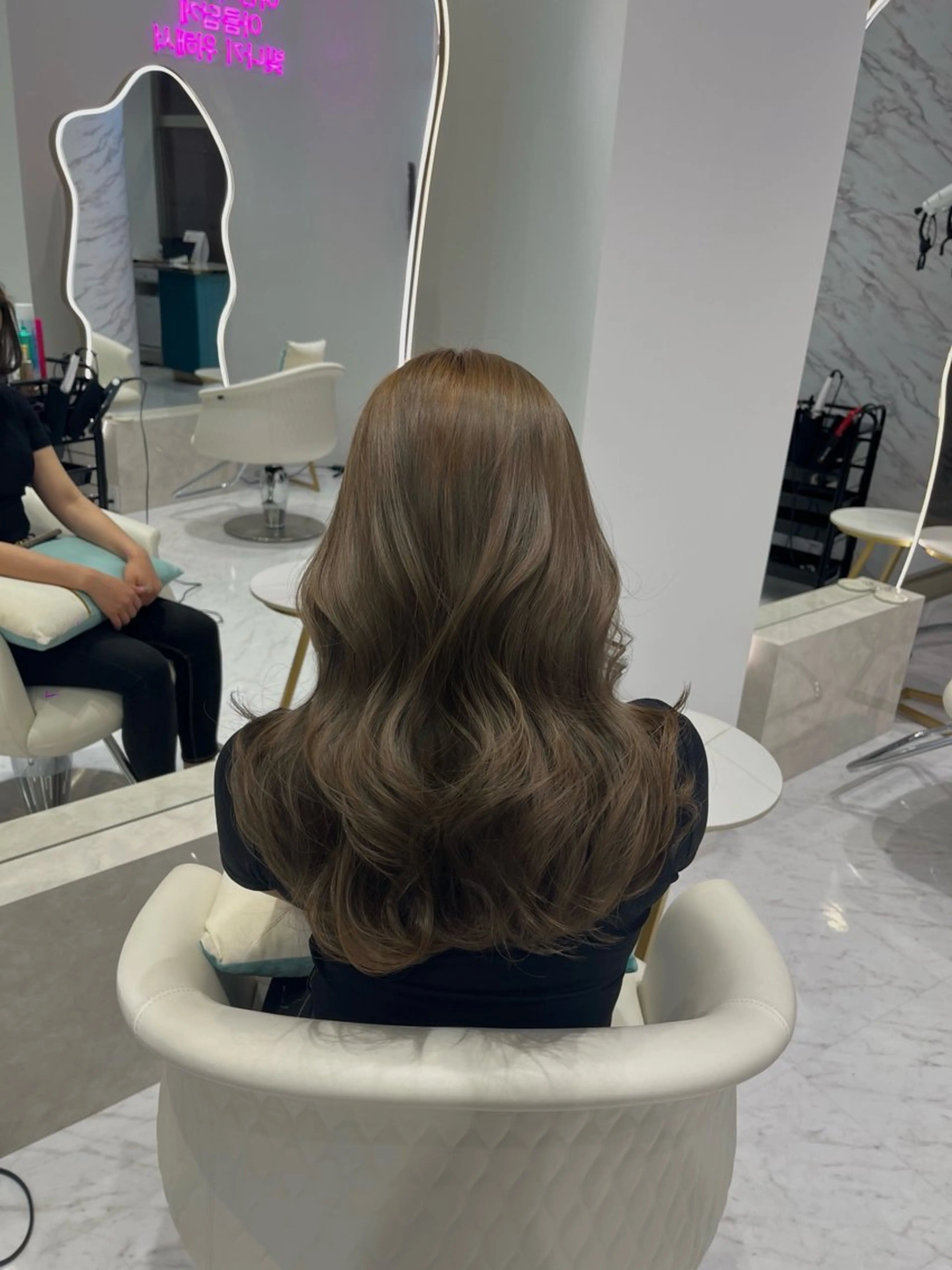 セミロング カラー 名古屋/透明感カラー /韓国ヘア/高木梨帆のヘアスタイル