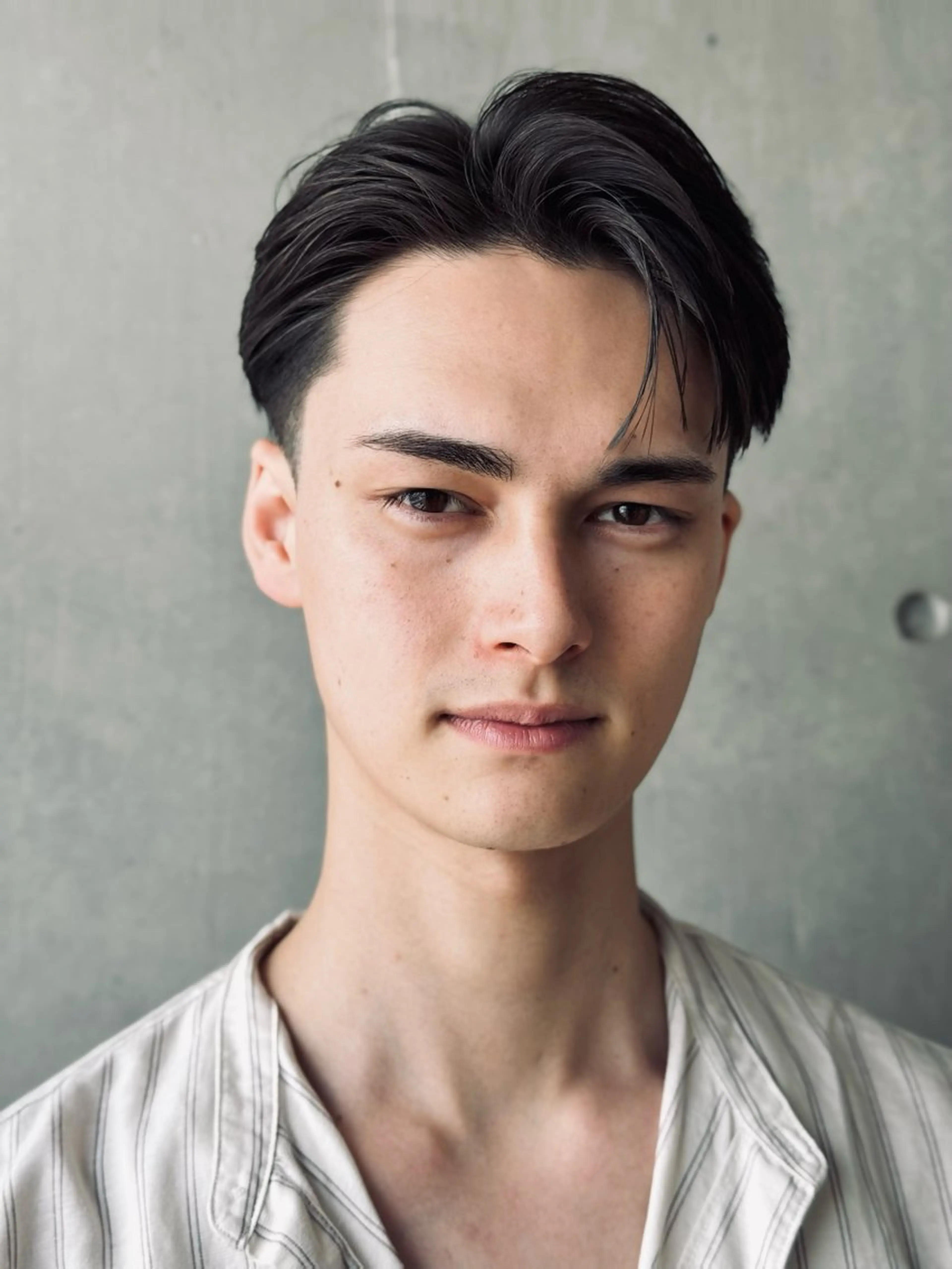 ショート メンズ カット メンズ職人/センター パート/富沢真斗のヘアスタイル