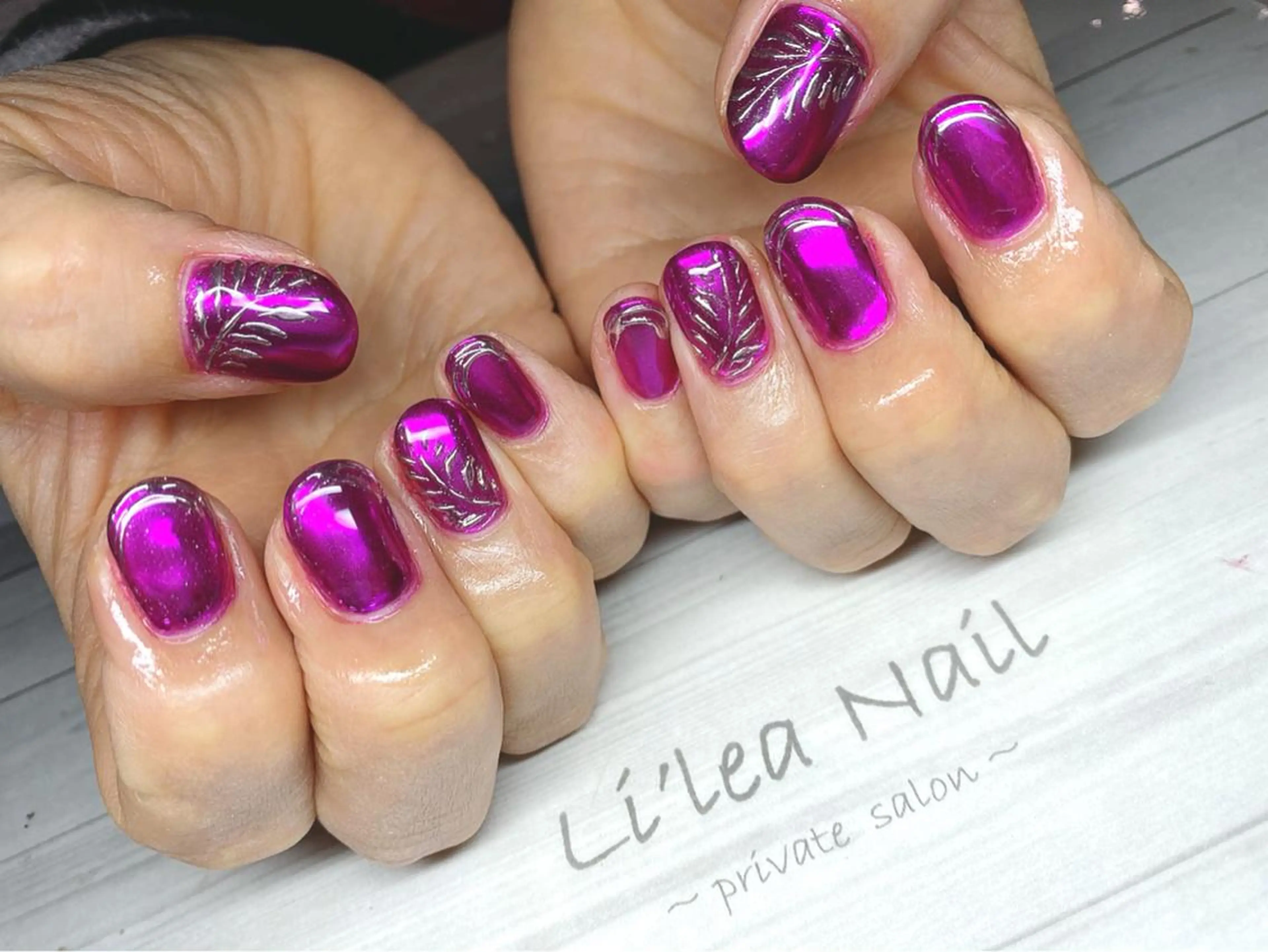 ネイル Li'leaNail AINAのネイルデザイン