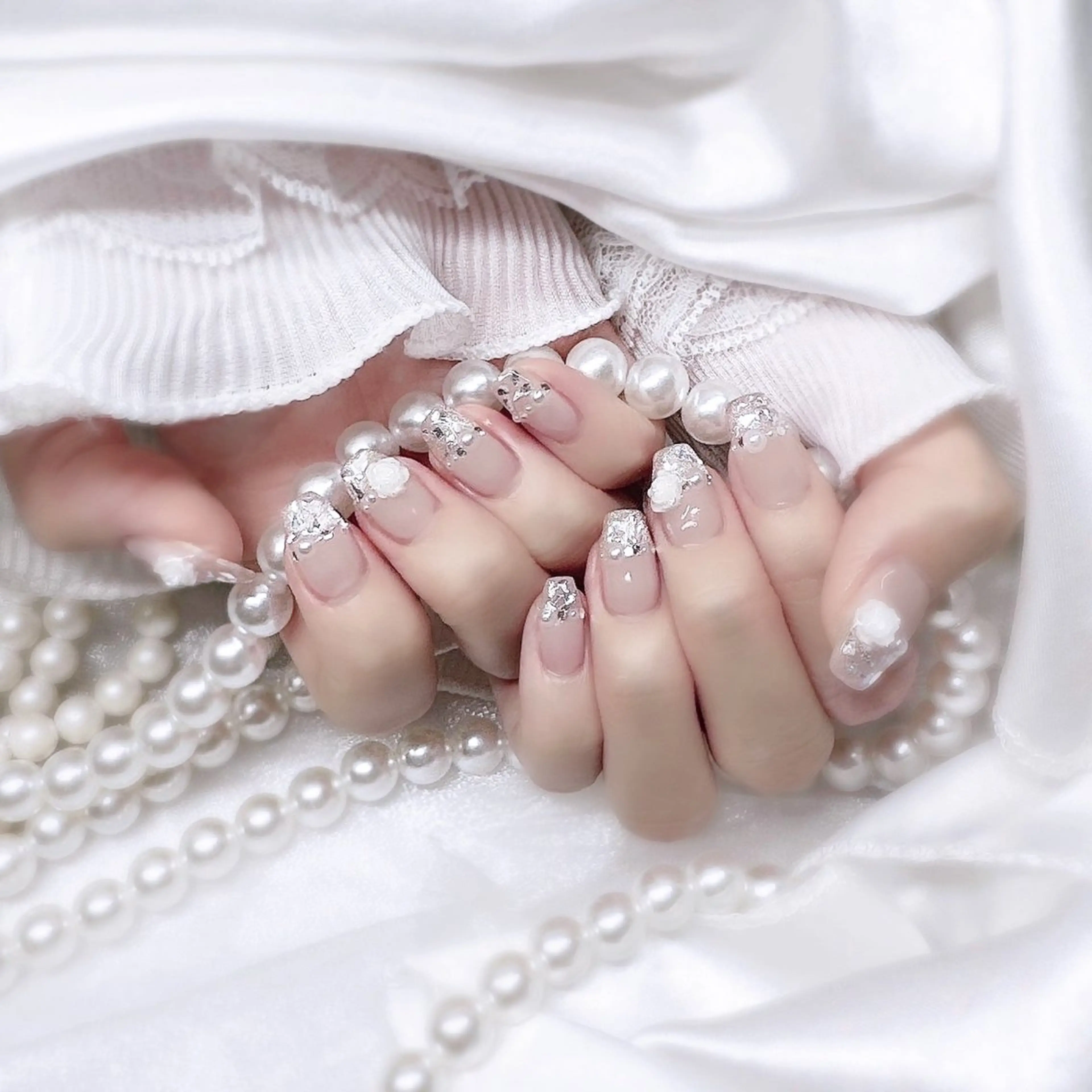 ネイル オーロラネイル 成人式 フットネイル 韓国ネイル ロングネイル Yudia🦋 azuのネイルデザイン