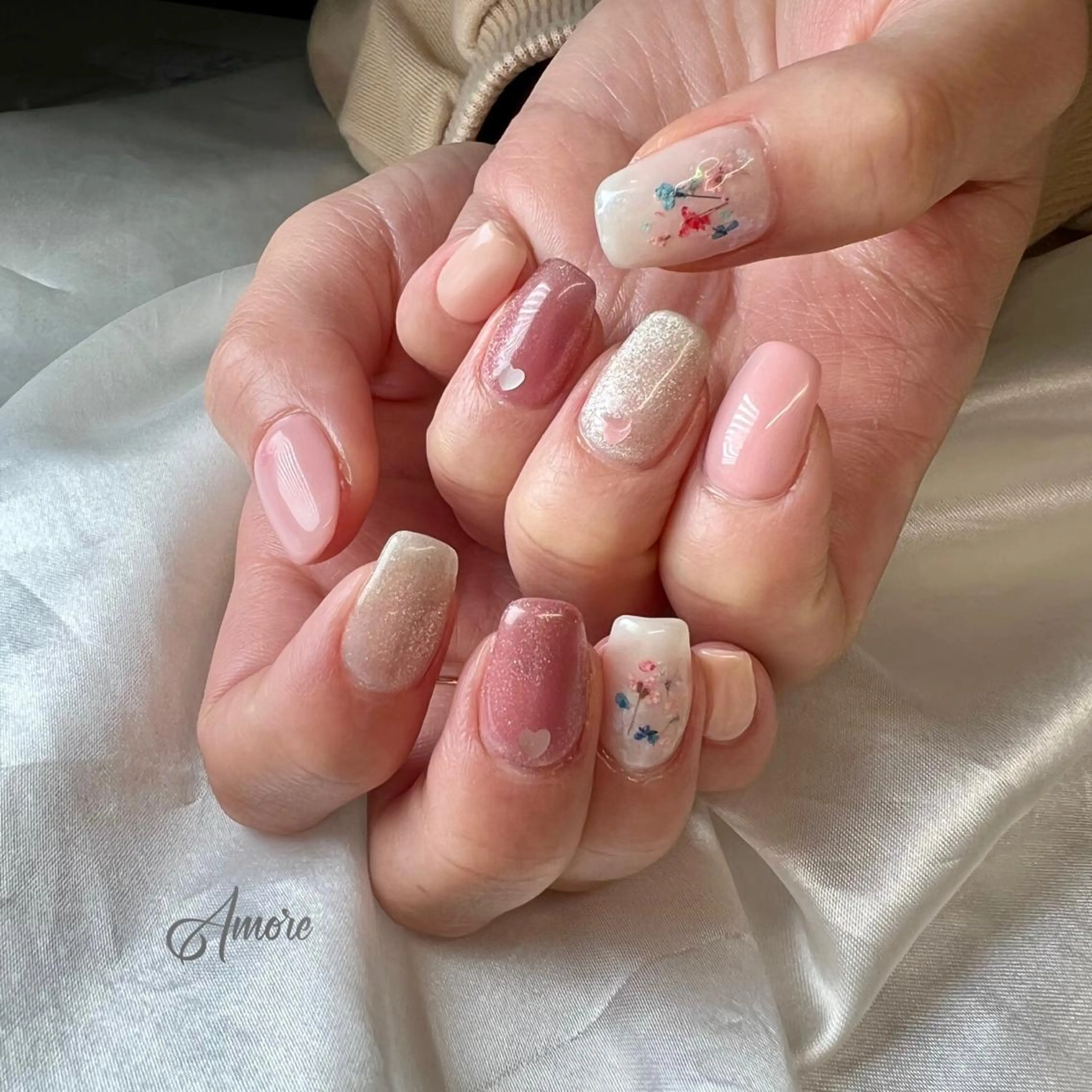 ネイル ジェルネイル 氷ネイル・うるうるネイル マグネットネイル ミラーネイル ニュアンスネイル You kyehwaのネイルデザイン