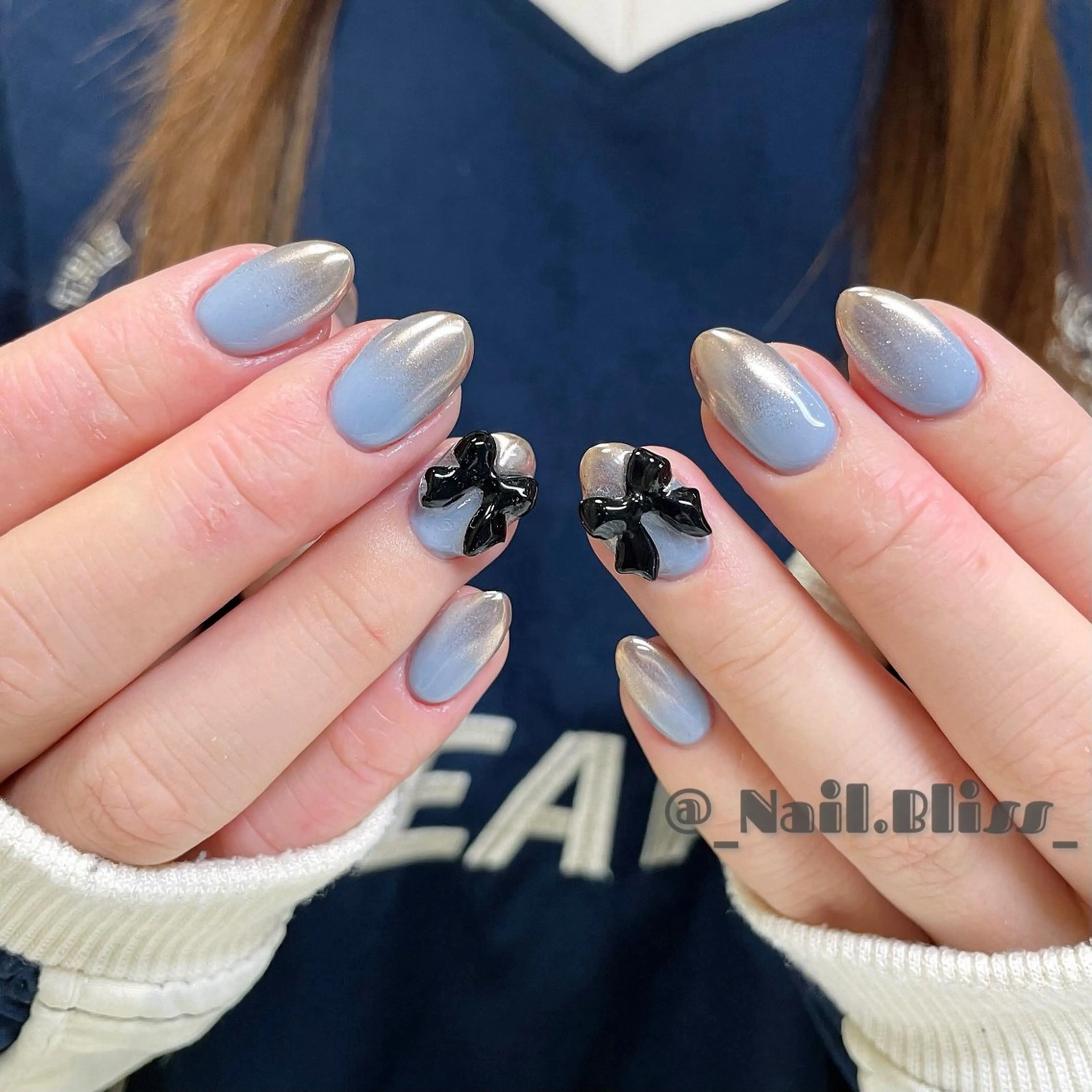 ネイル ゴールド グラデーション 水色 ミラーネイル ピンク ハンドネイル NAIL BLISSのネイルデザイン