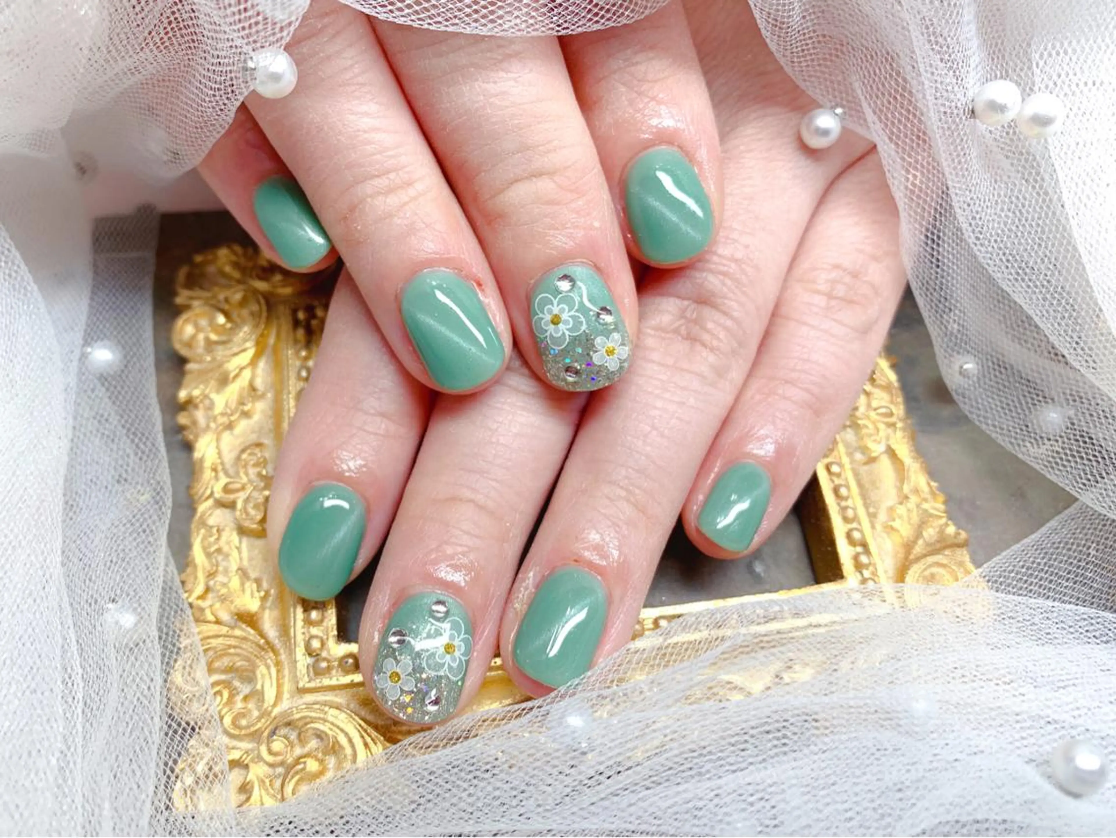 ネイル ハンドネイル マジックミラー所属・マジック ミラーのネイルデザイン