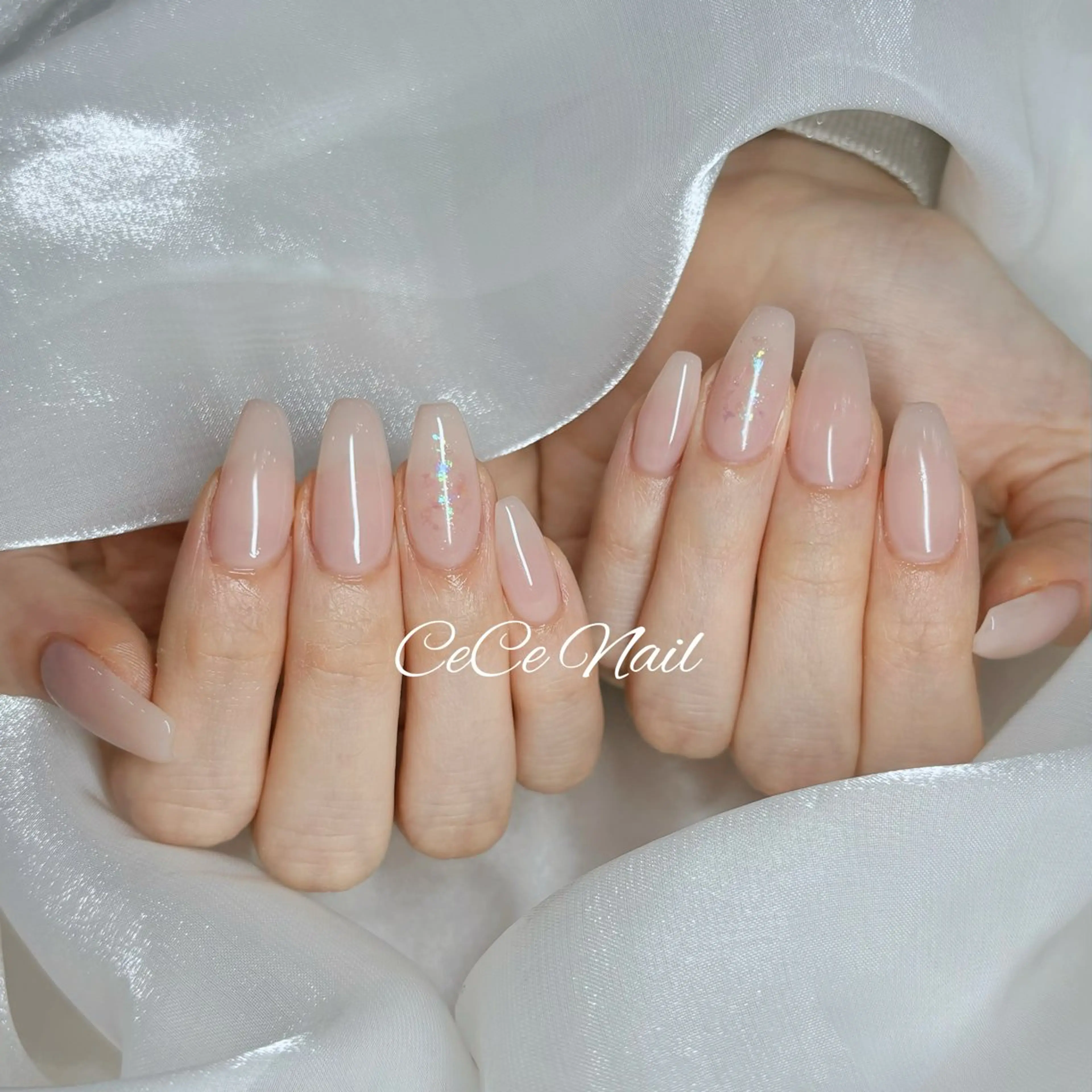 ネイル オーロラネイル 長さ出し フットネイル フレンチネイル ジェルネイル ハンドネイル CeCe Garden所属・CeCeGarden ✨️キラキラワンホンのネイルデザイン