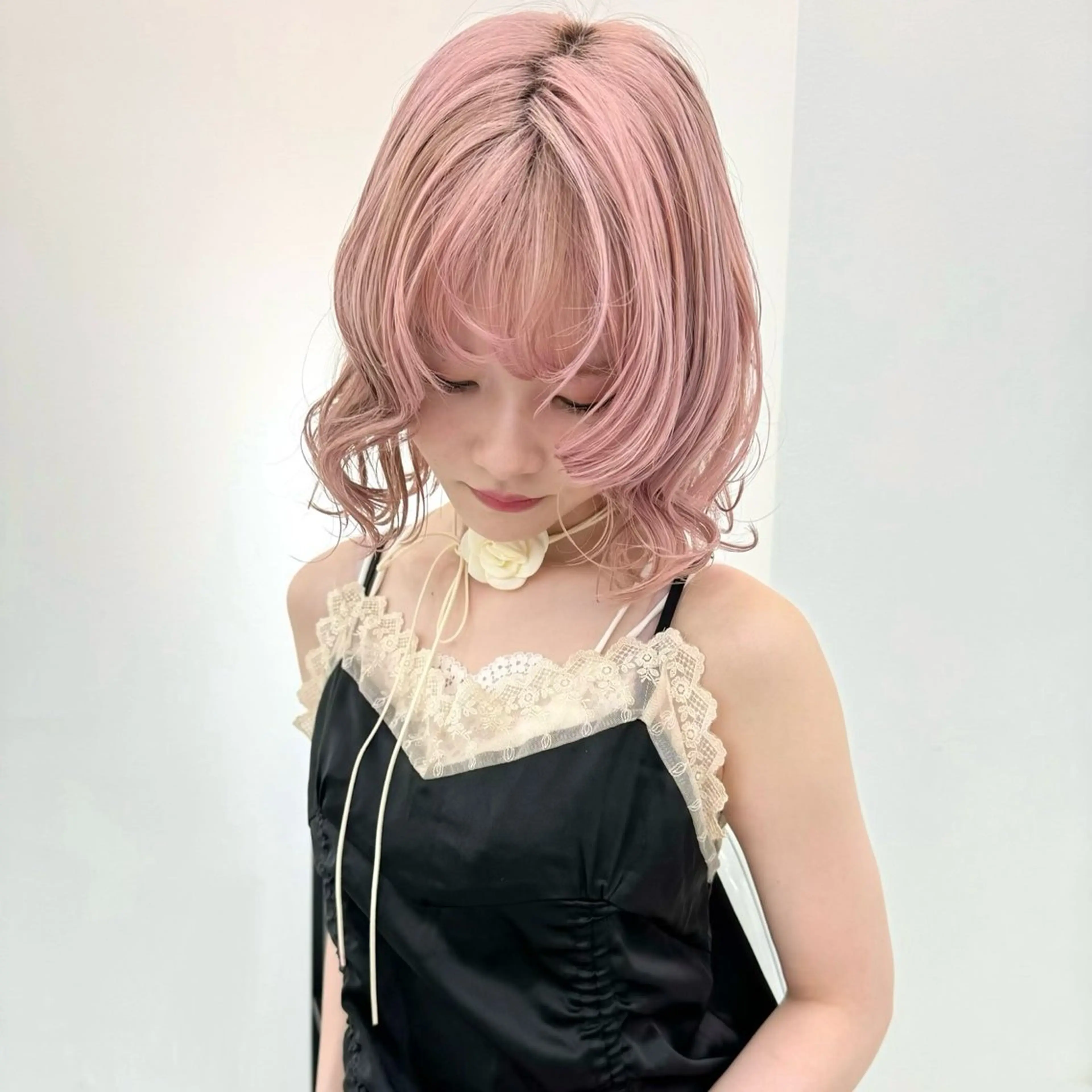 ミディアム カラー パーマ ヘアアレンジ メンズ キッズ カット ヘアカラー トリートメント ✨艶ハイトーン/ 💗モモ໒꒱のヘアスタイル