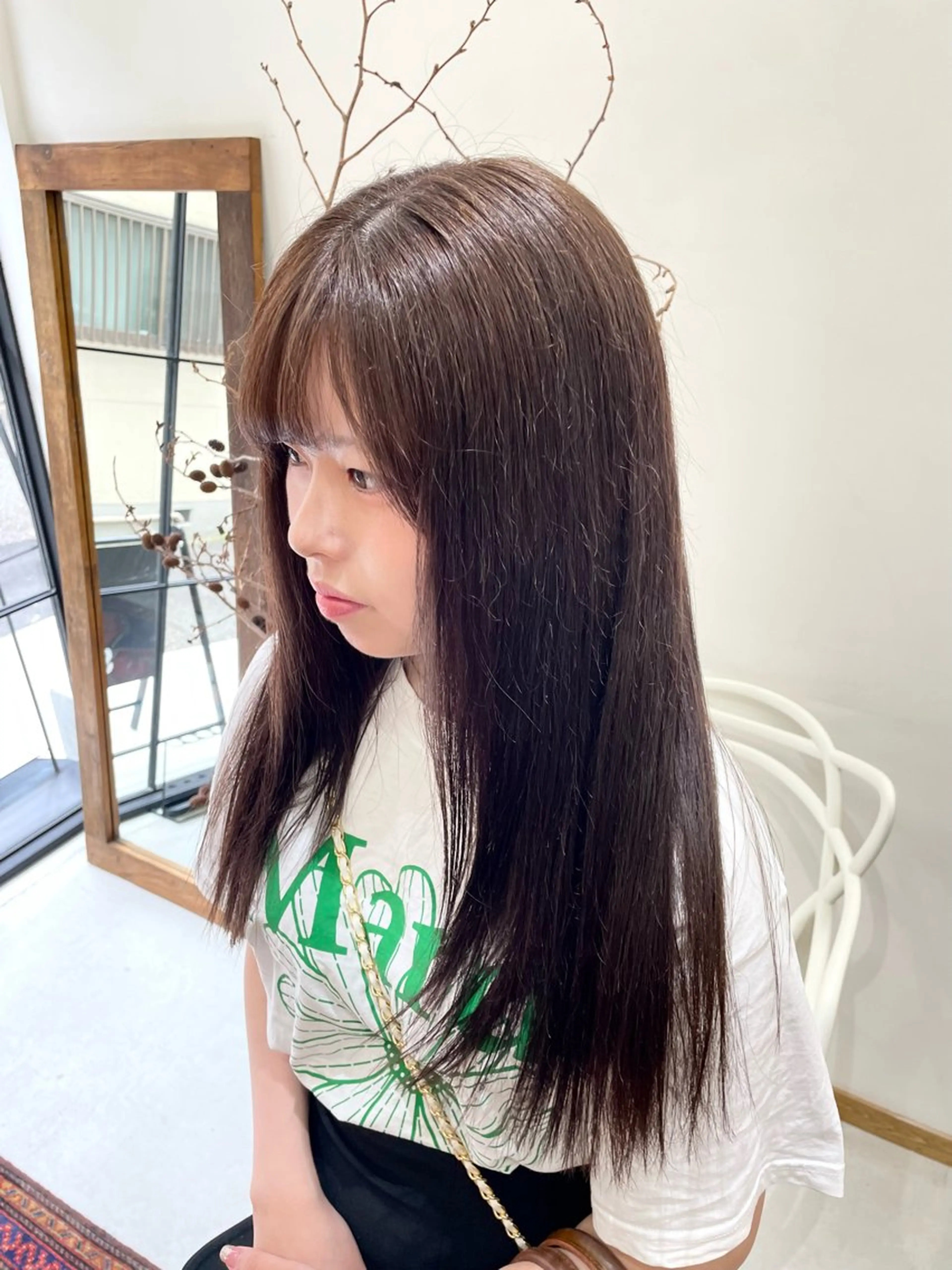 ロング カラー ブリーチ ブラウンカラー チョコレートブラウン 透明感カラー カット ヘアカラー 慎太朗/パーマ/ボブ /センターパートのヘアスタイル