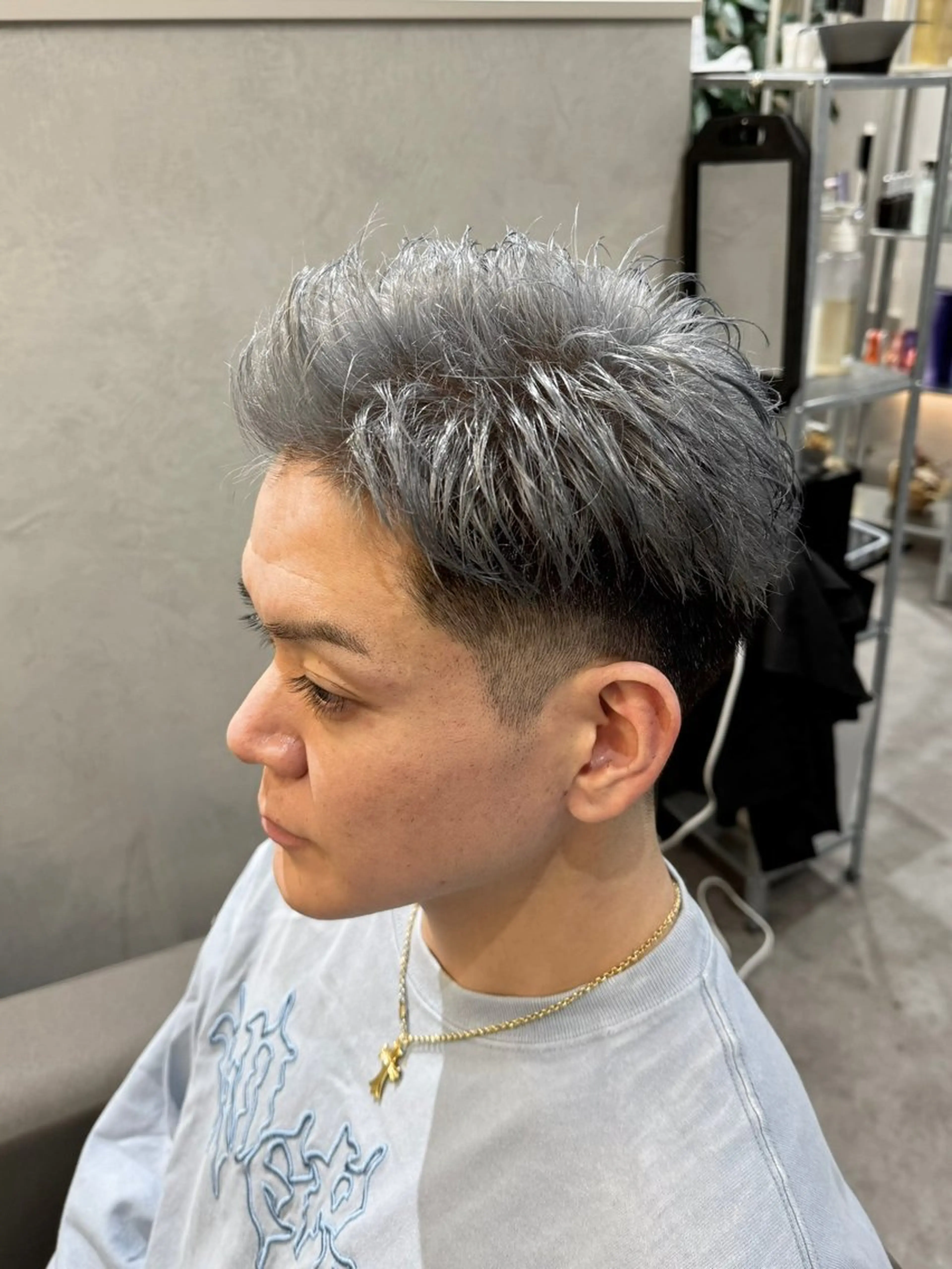 カラー メンズ カット ヘアカラー トリートメント Salon de Qualia(サロンドクオリア)所属・ハイトーン/外国人風 カラー/メンズパーマのヘアスタイル