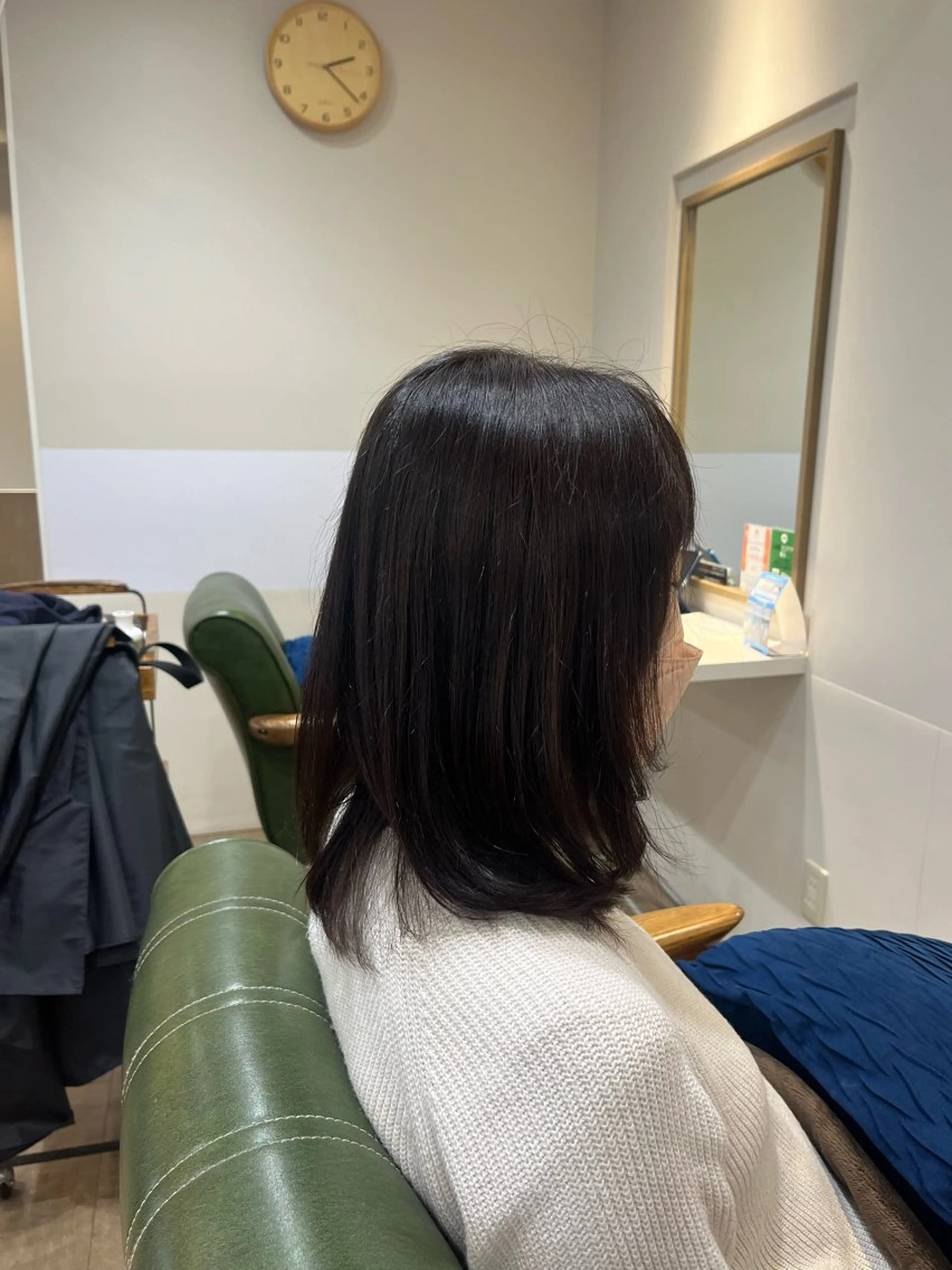 セミロング 小鴨 美佳のヘアスタイル