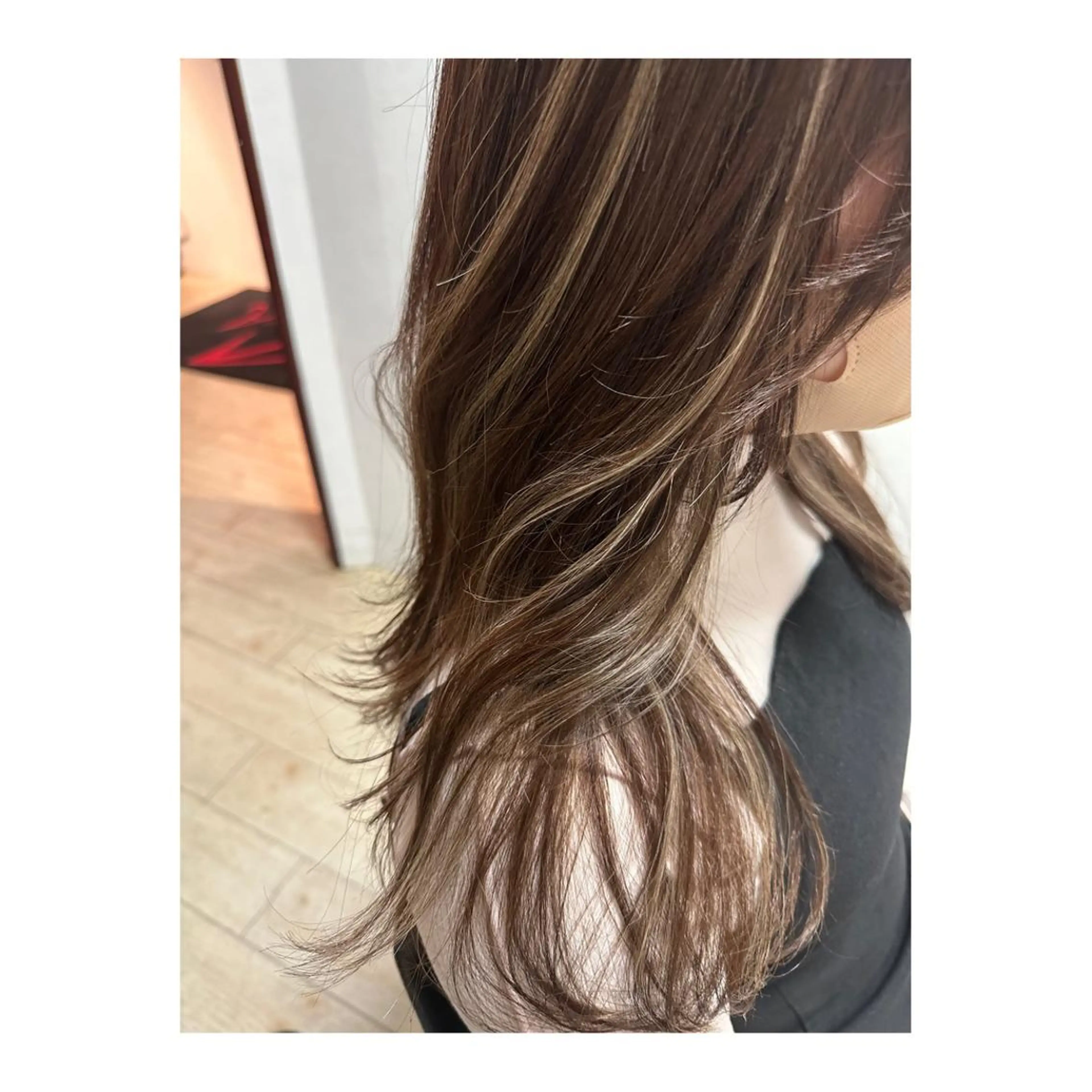 【しっかり筋感が欲しい方はこちら👌🏾】コントラストハイライトカラー＋カット　トリートメント付き✨　ケアブリーチ使用の写真