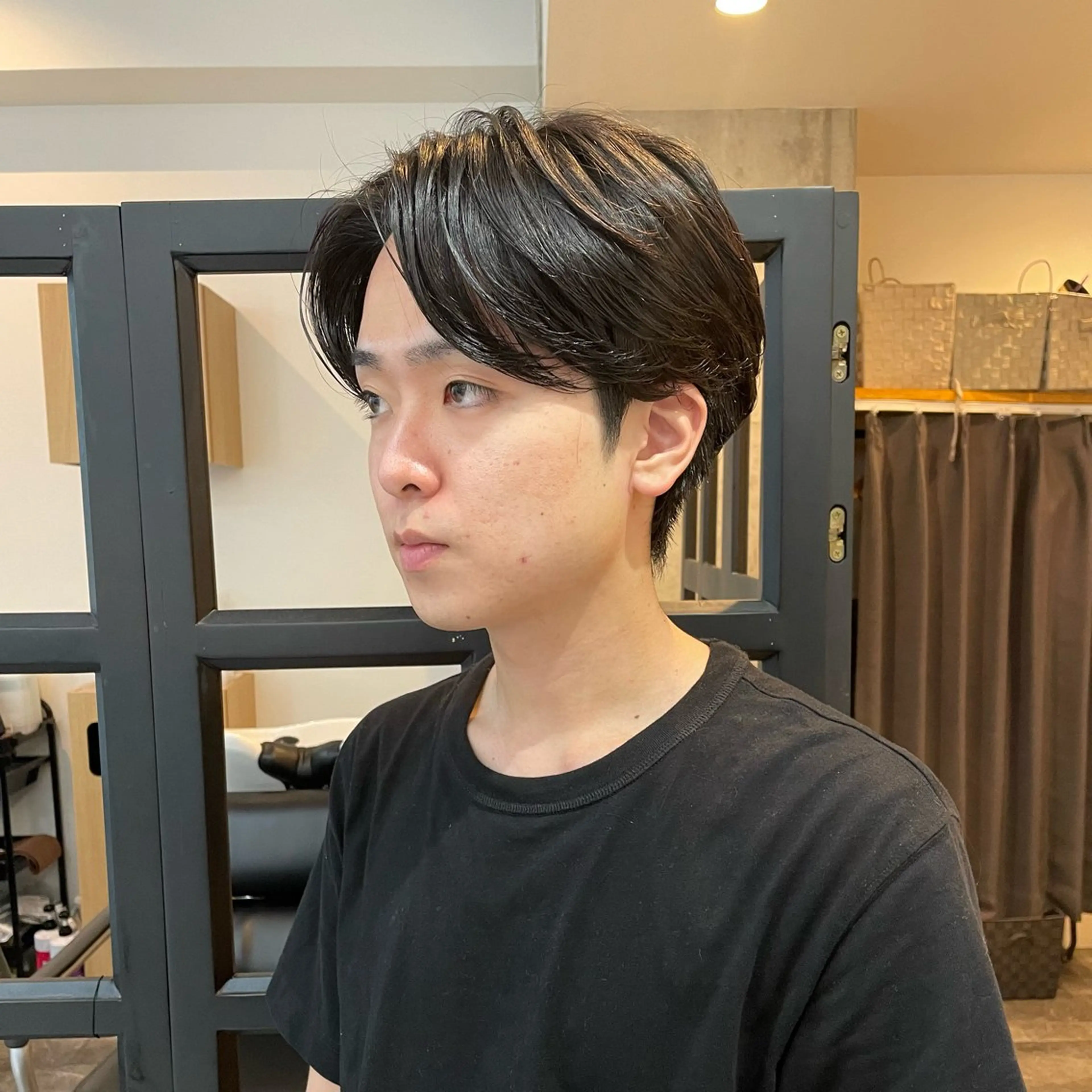 ショート パーマ メンズ センターパート メンズパーマ メンズショート ショートヘア ニュアンスパーマ カット パーマ 堀江将太朗/恵比寿/ メンズカットのヘアスタイル