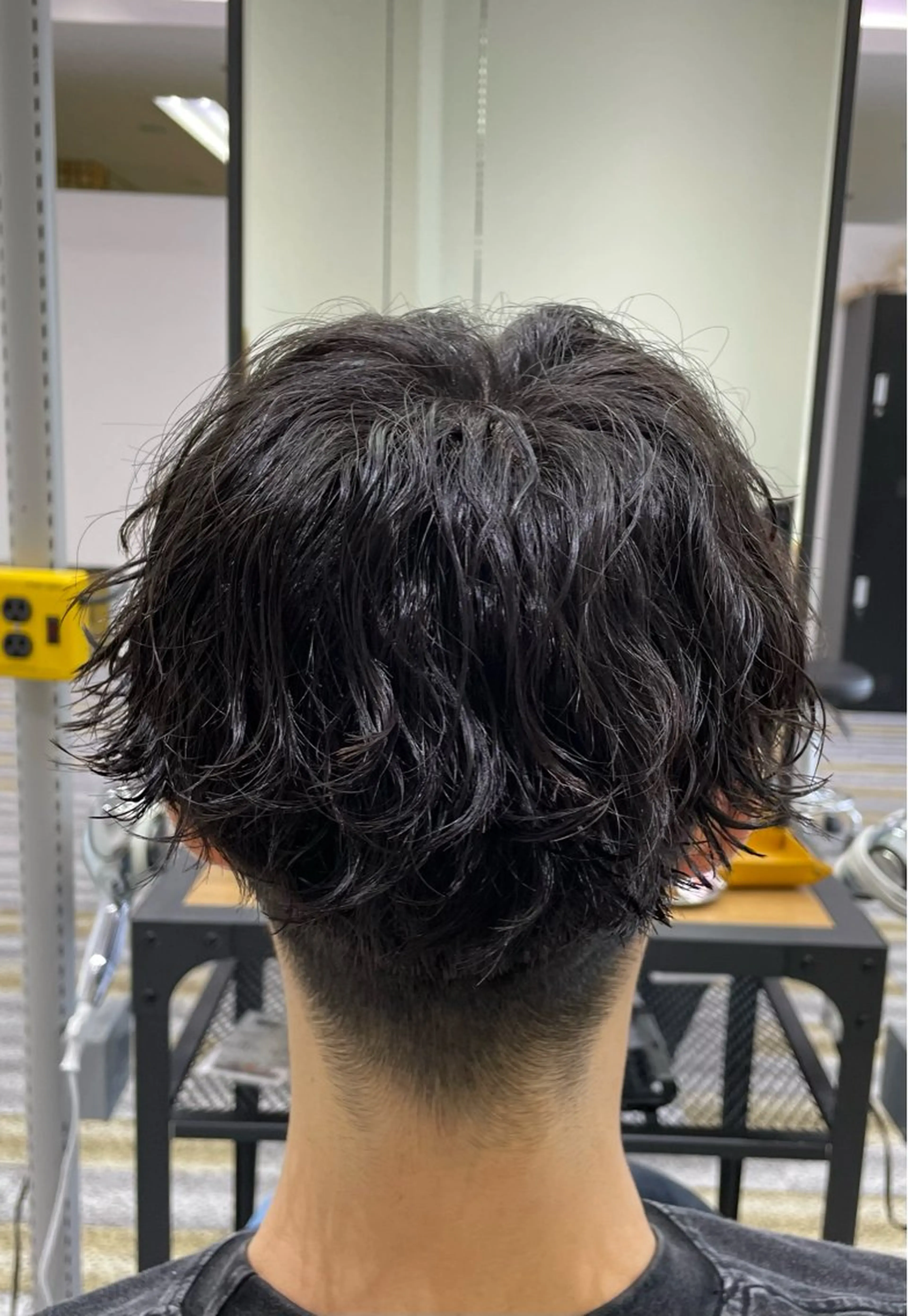 ショート パーマ メンズ マッシュ メンズパーマ 刈り上げ 波巻きパーマ カット パーマ 【メンズ特化】岩瀬 武【メンズパーマ】のヘアスタイル