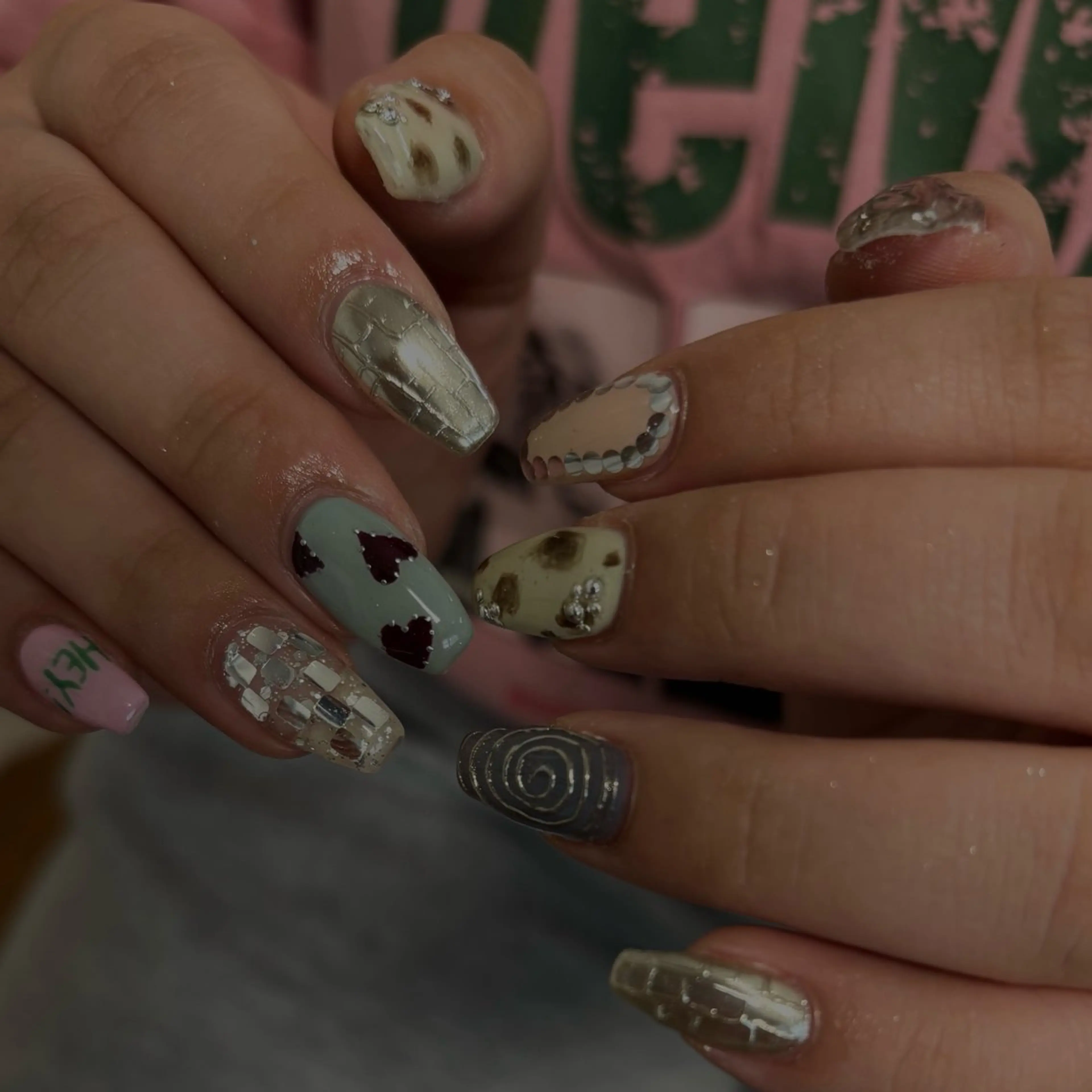 ネイル ハンドネイル 爪塗屋 さんのネイルデザイン